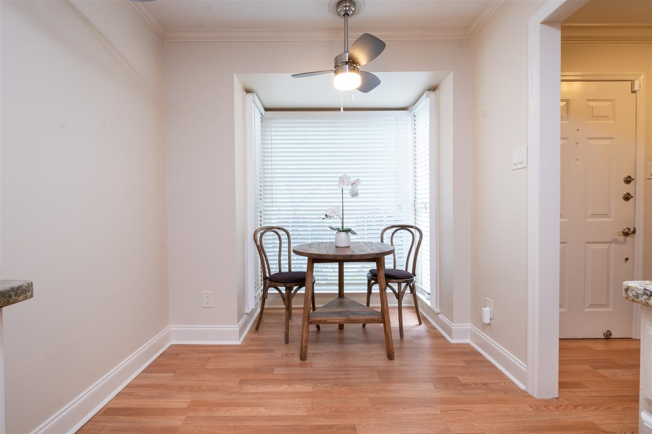 ANDOVER SQUARE - Residential