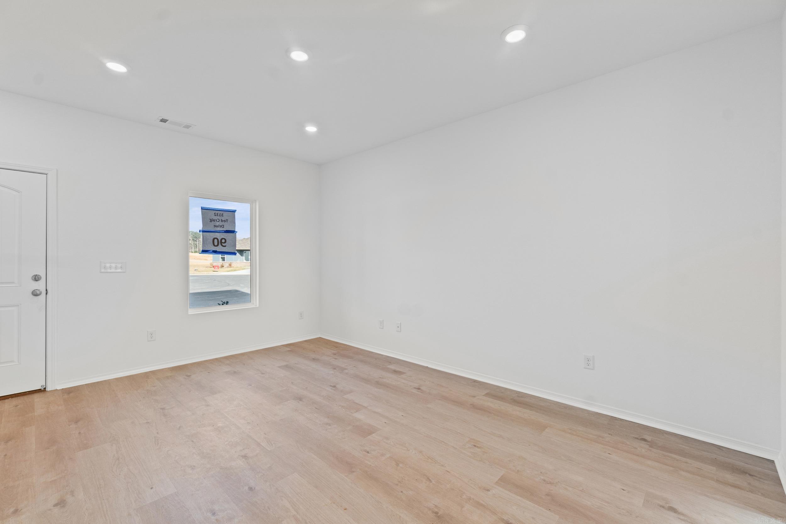 MIDLAND ESTATES PHASE 1 - Residential