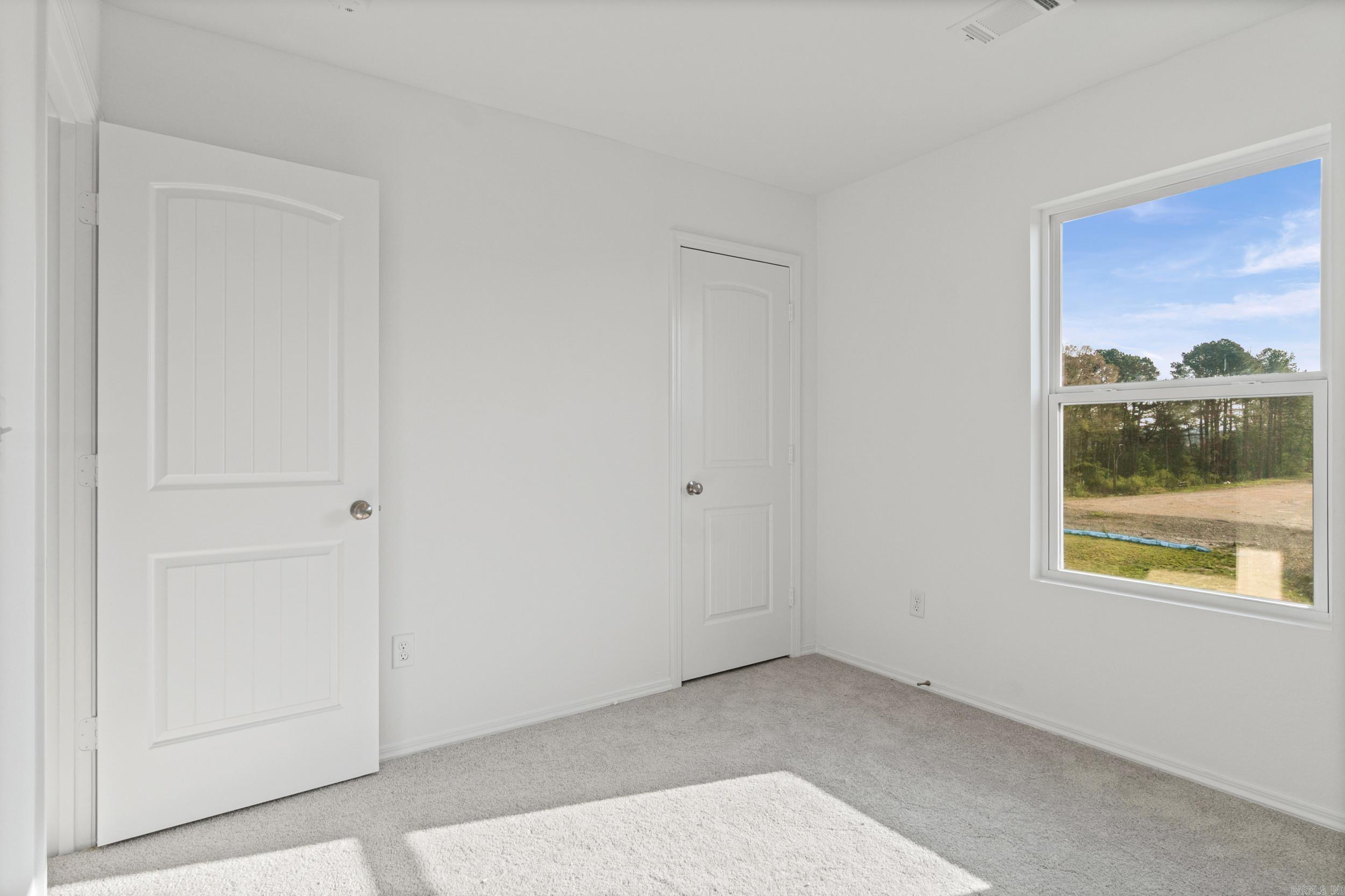 MIDLAND ESTATES PHASE 1 - Residential