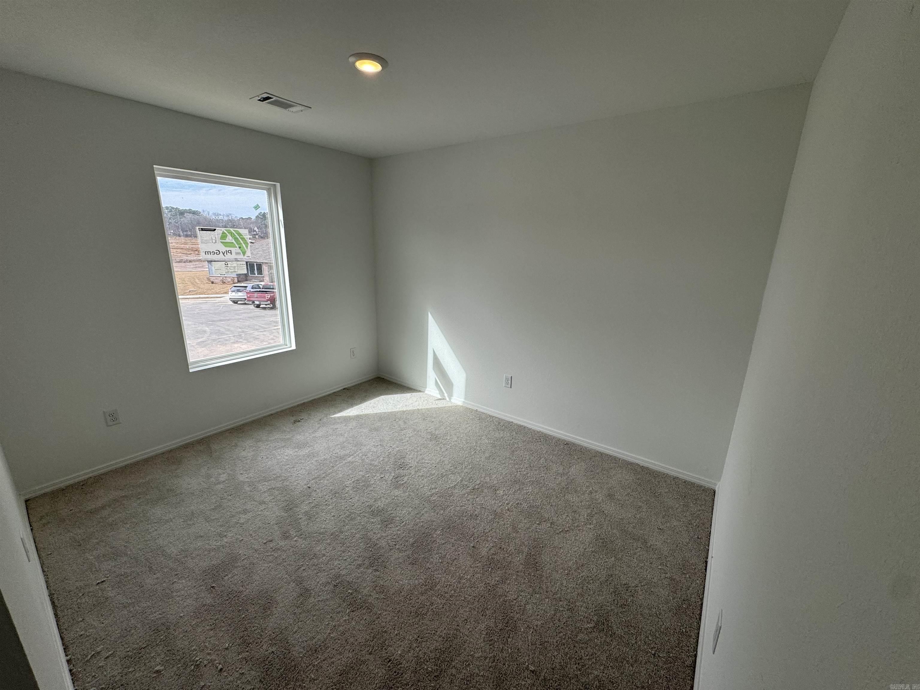 MIDLAND ESTATES PHASE 1 - Residential