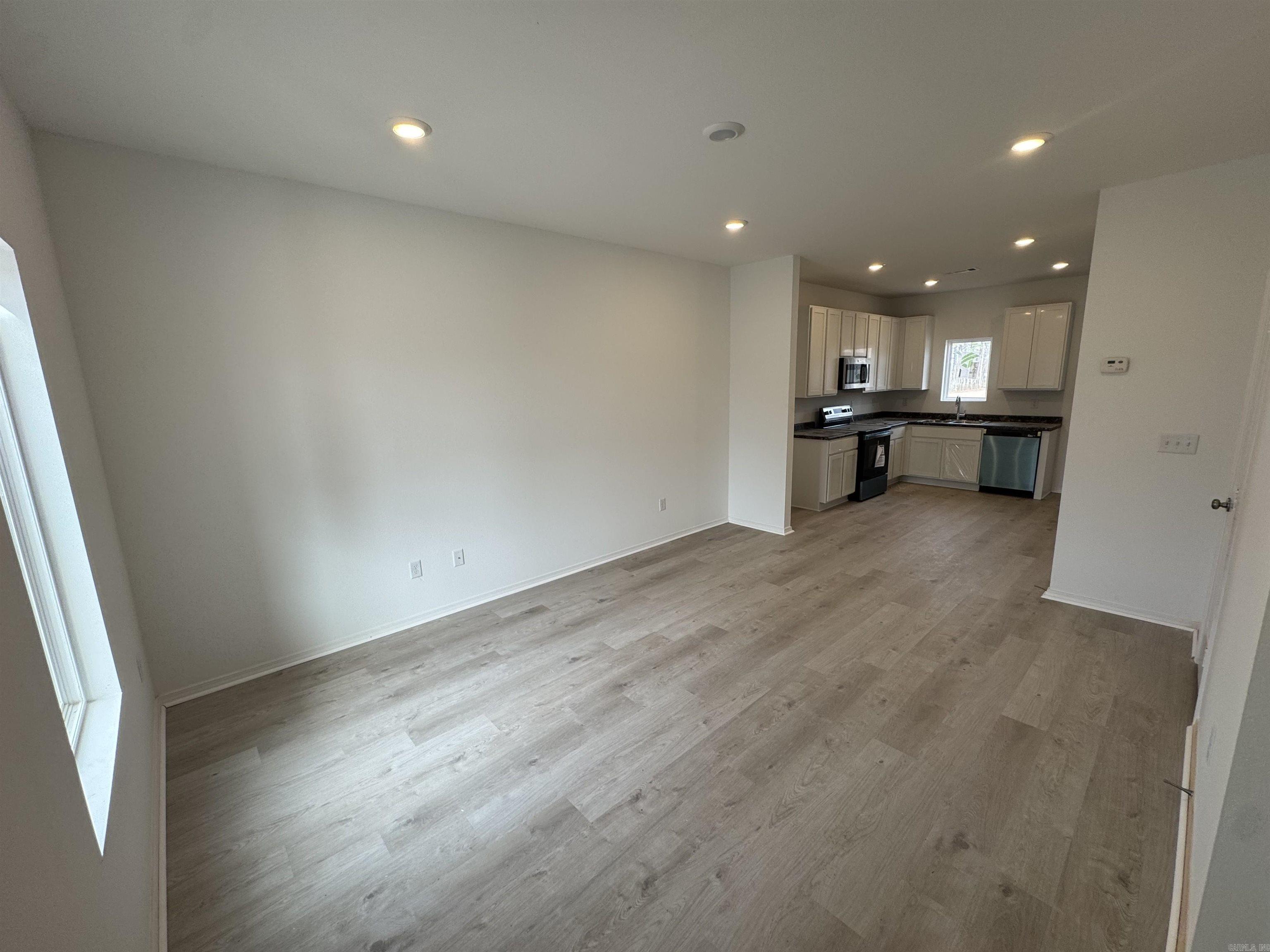 MIDLAND ESTATES PHASE 1 - Residential