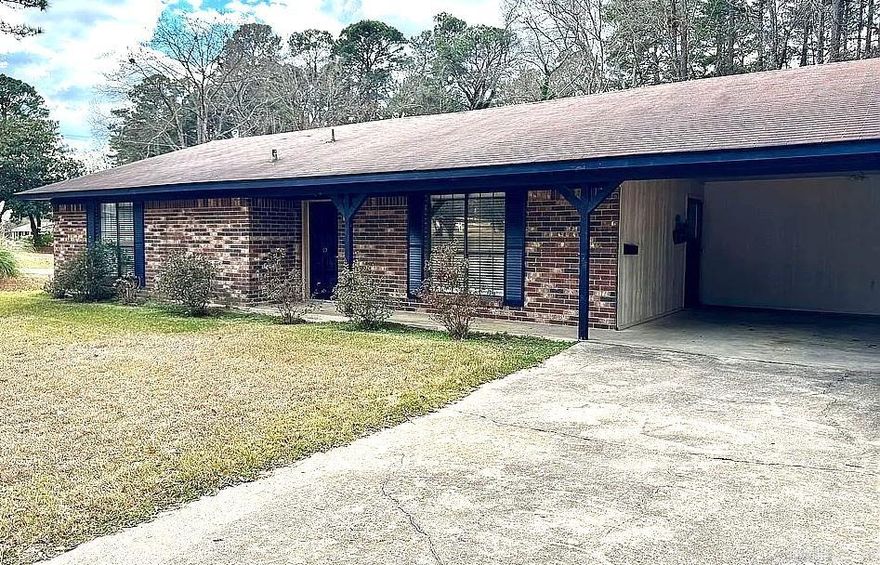 Newly Renovated Gem in Magnolia!  23 Woodlawn Drive, Magnolia, AR Welcome home to this beautifully newly renovated property located in the heart of Magnolia! This stunning home blends modern updates with classic charm, offering comfort, style, and convenience all in one. Step inside to discover a fresh, updated interior featuring new flooring, modern fixtures, and a bright, open layout perfect for both relaxing and entertaining. The kitchen shines with upgraded finishes and ample space for cooking and gathering. Spacious bedrooms provide comfort and privacy Updated bathrooms with stylish touches Modern kitchen with fresh upgrades Generous yard—ideal for outdoor living, pets, or entertaining Convenient location close to schools, shopping, and local amenities Whether you’re a first-time buyer, upgrading, or looking for an investment opportunity, this move-in-ready home checks all the boxes. Don’t miss your chance to own a beautifully updated home in one of Magnolia’s established neighborhoods! Schedule your private showing today!