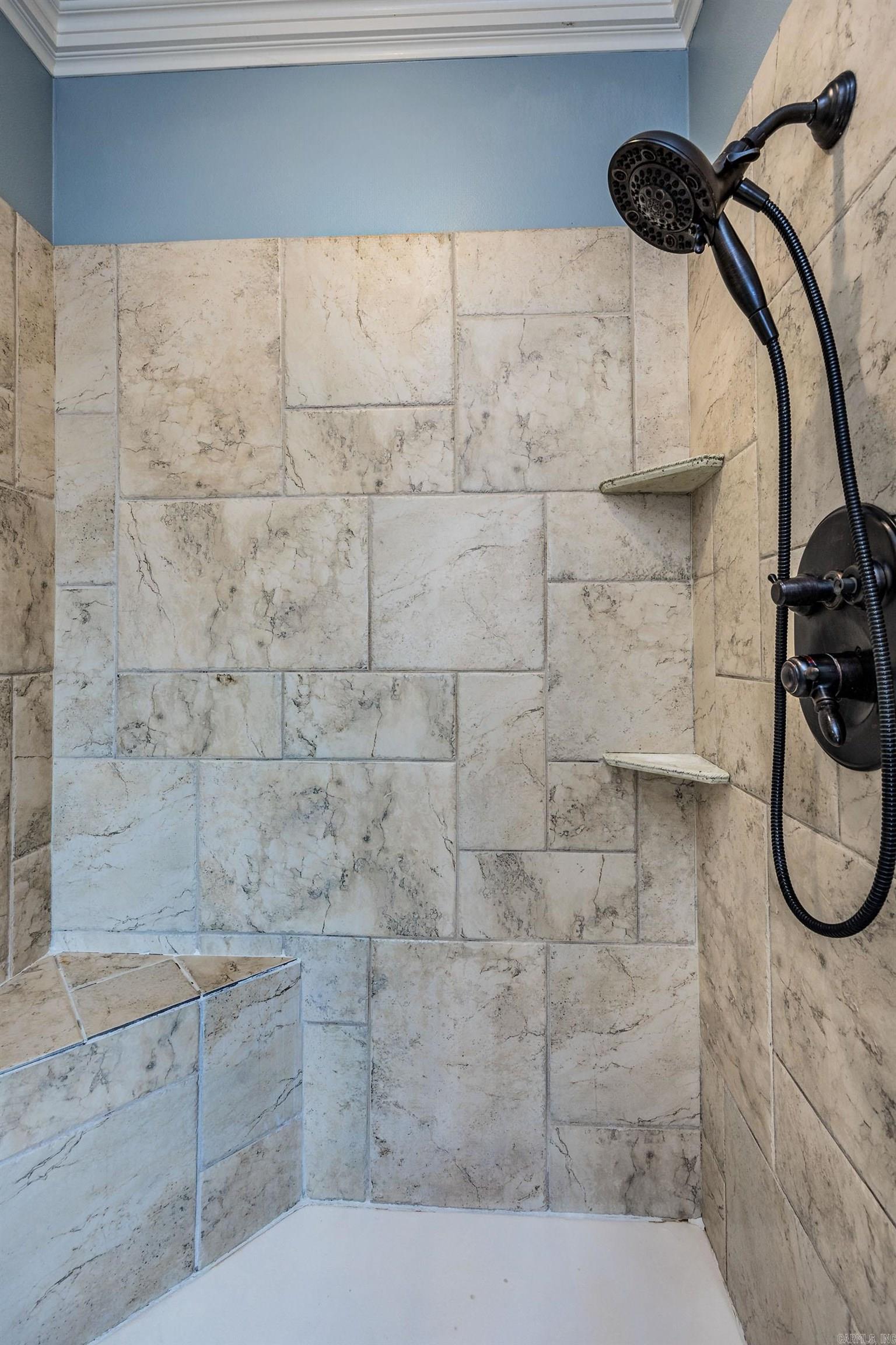 WOODLANDS EDGE - Residential