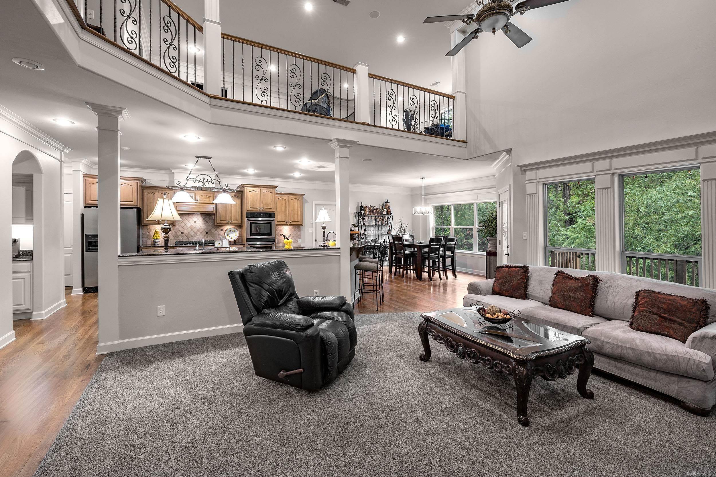 WOODLANDS EDGE - Residential