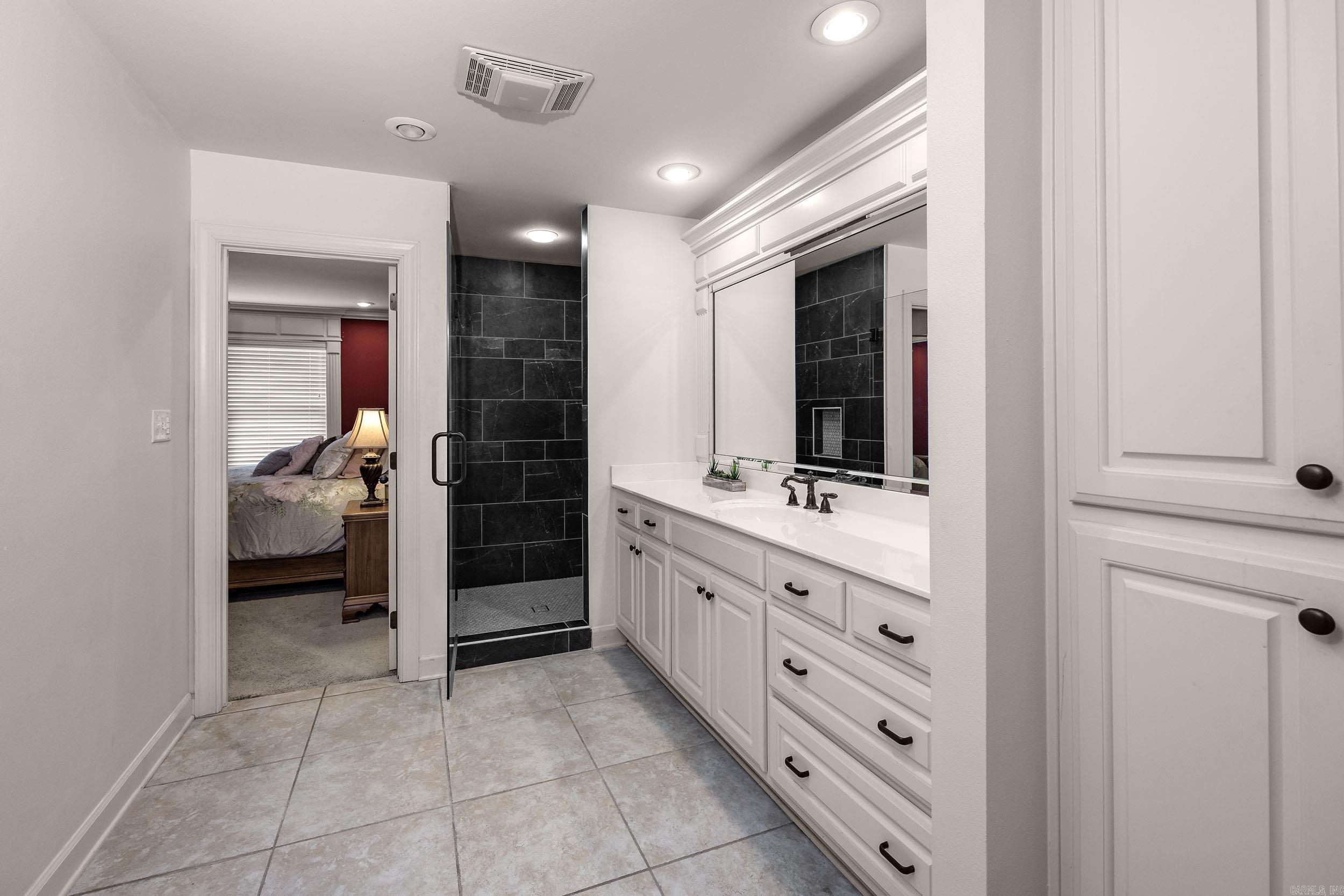 WOODLANDS EDGE - Residential