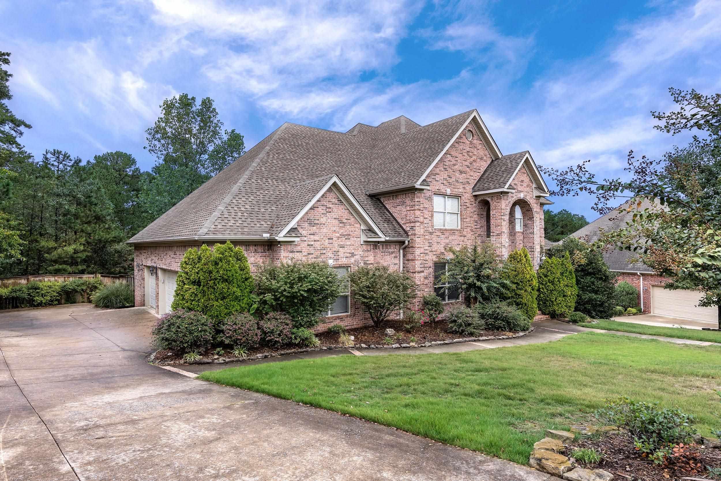 WOODLANDS EDGE - Residential