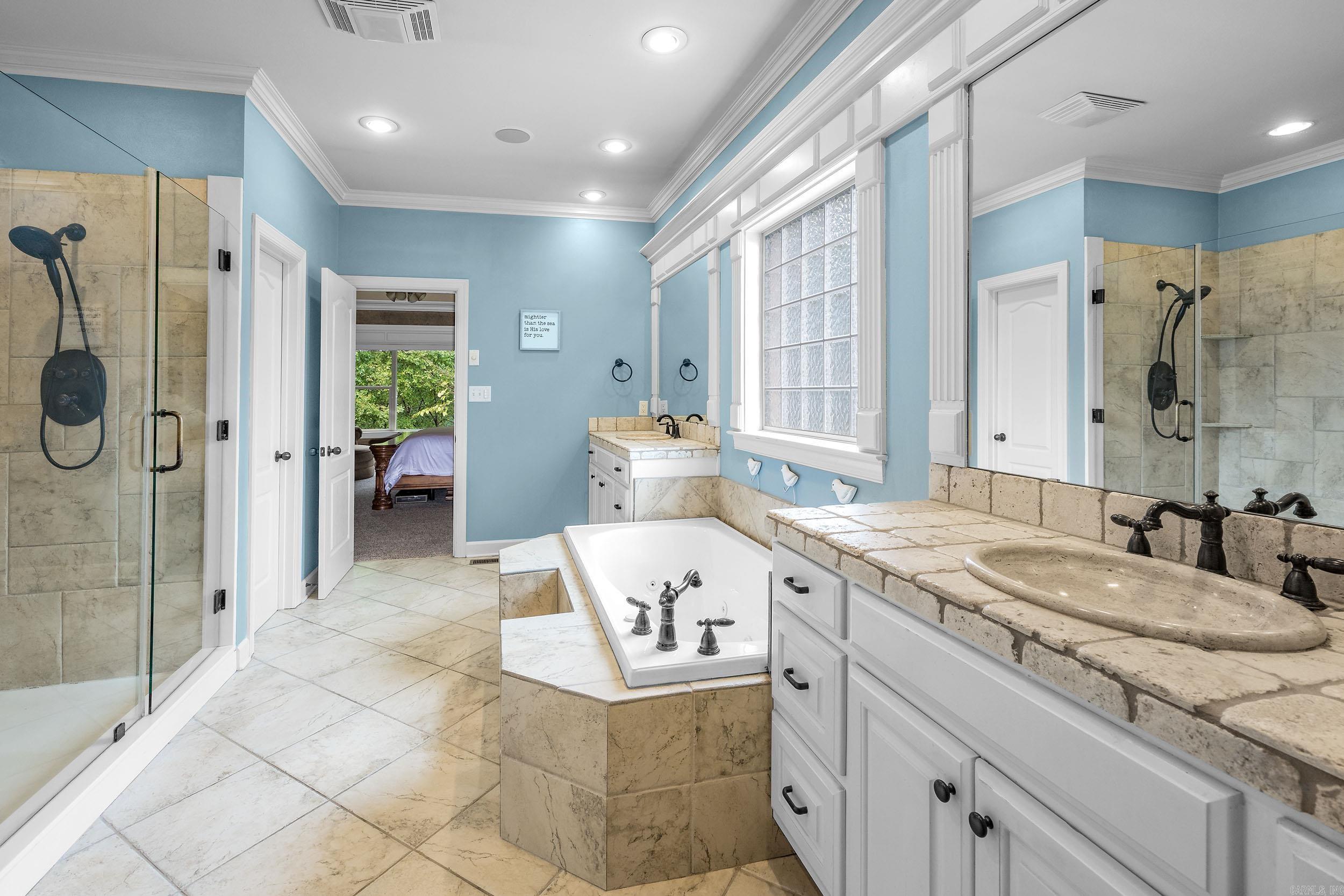 WOODLANDS EDGE - Residential