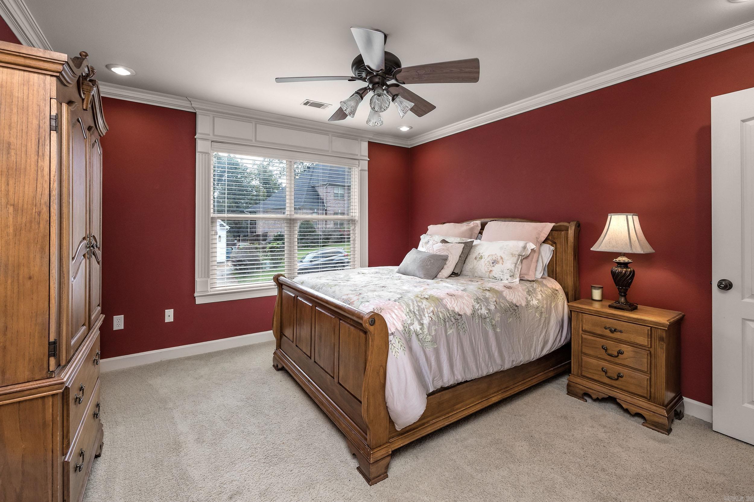 WOODLANDS EDGE - Residential