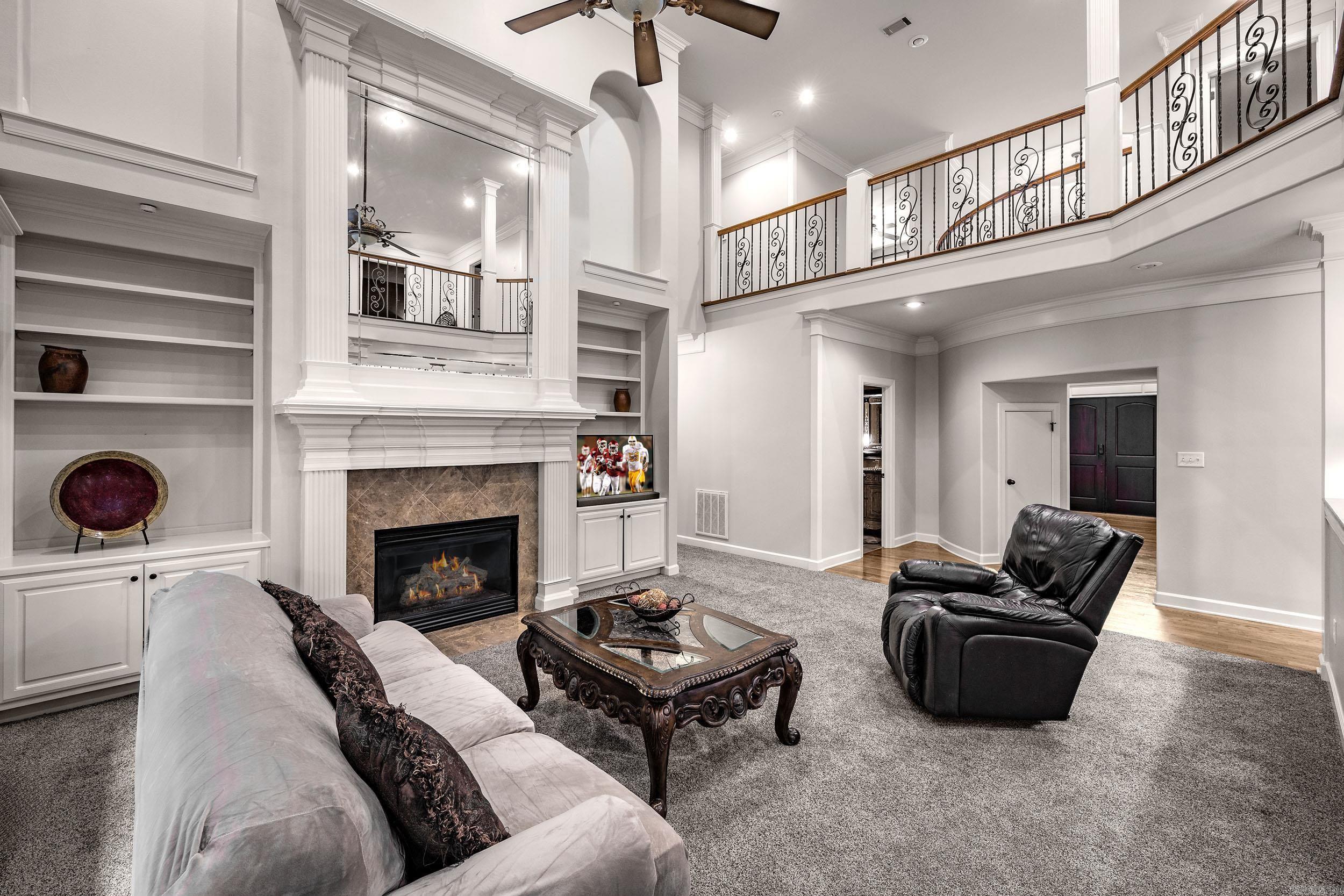 WOODLANDS EDGE - Residential