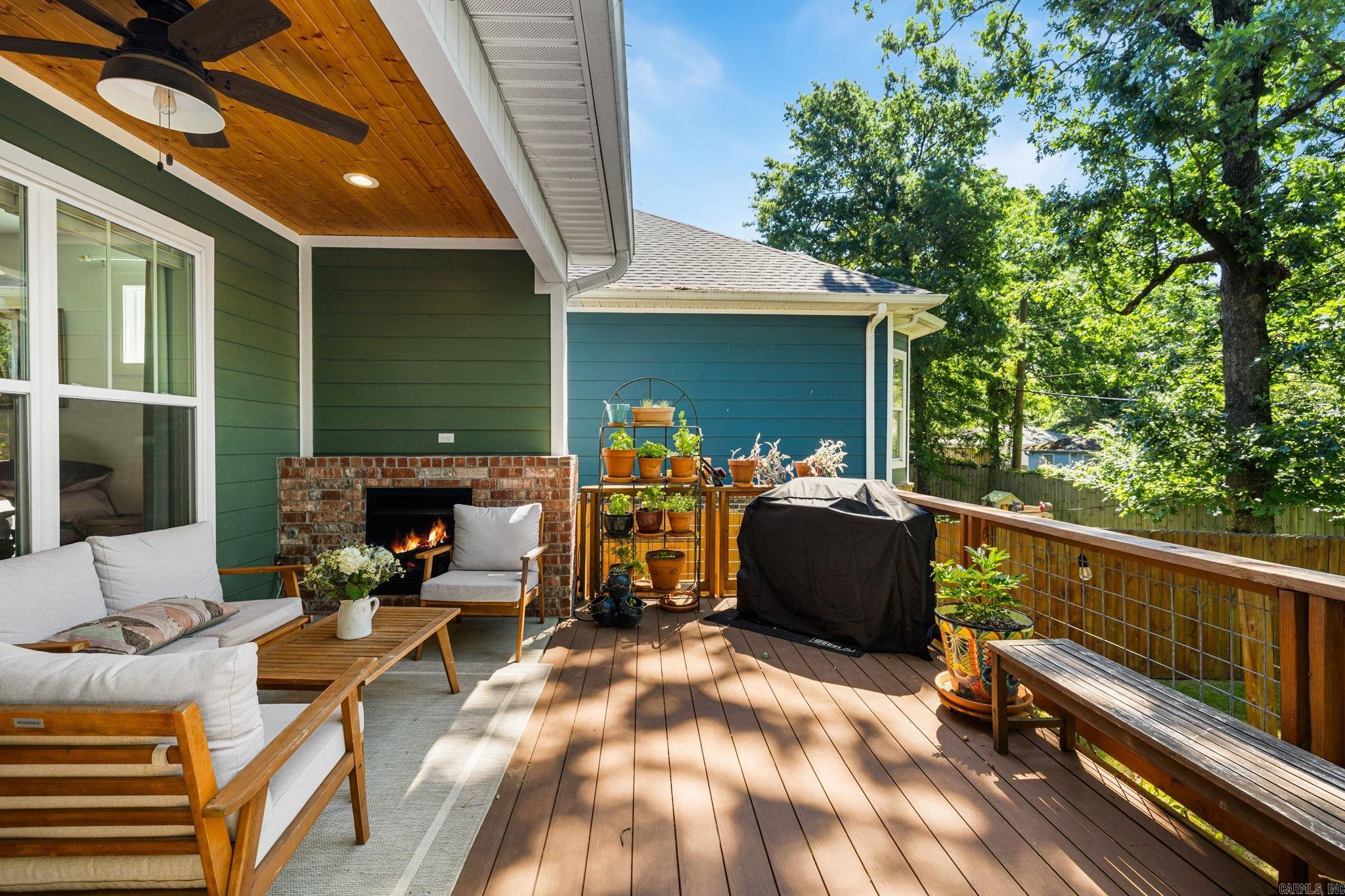 CAMMACK WOODS - Residential