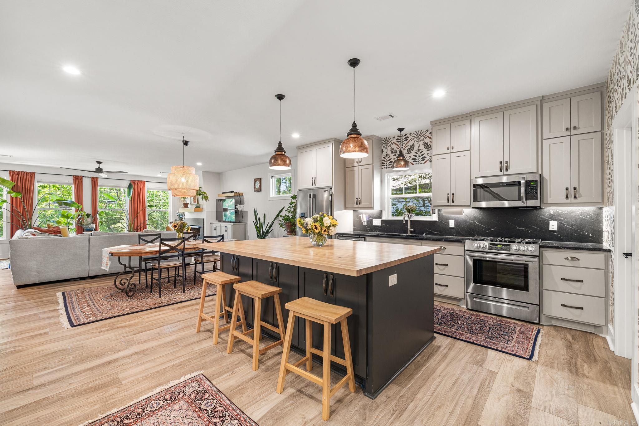 CAMMACK WOODS - Residential