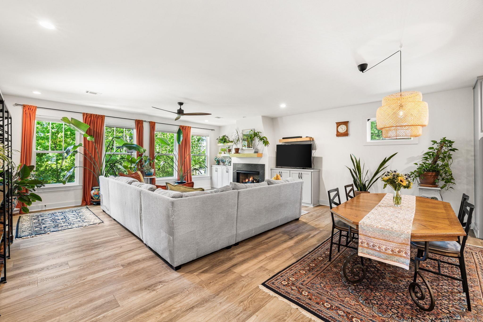 CAMMACK WOODS - Residential