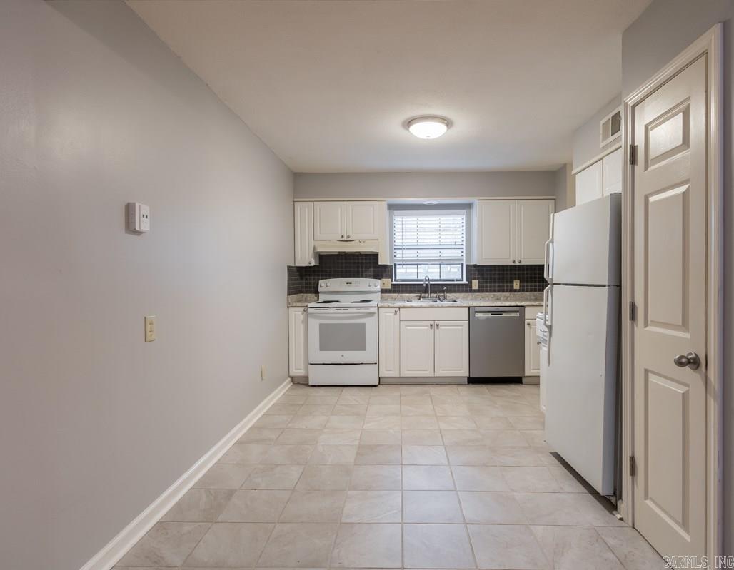 West Markham - Residential Lease