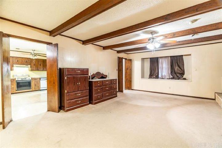 FRENCH VILLAGE - Residential