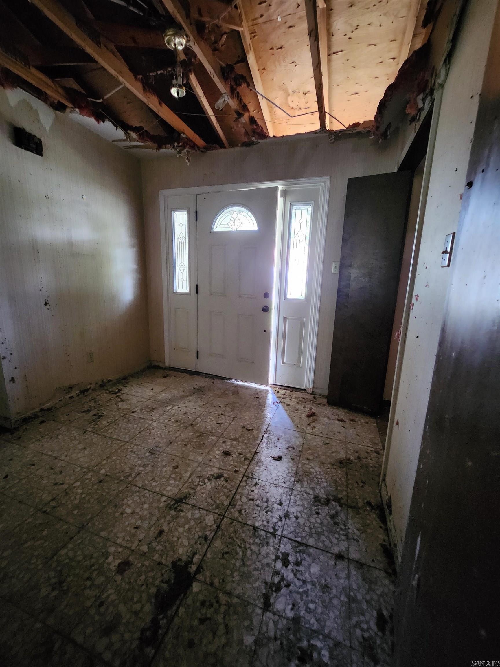 FRENCH VILLAGE - Residential