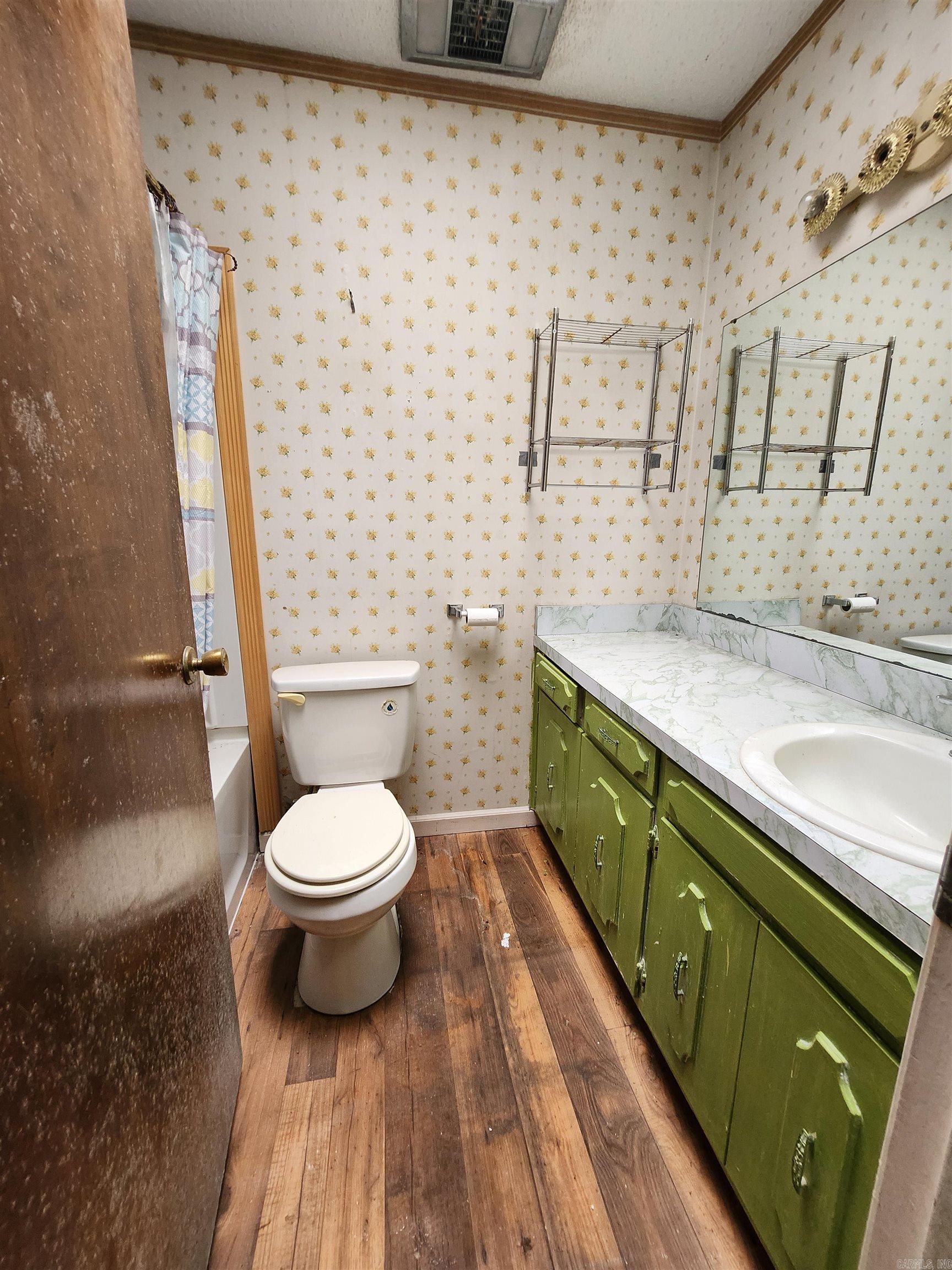 FRENCH VILLAGE - Residential