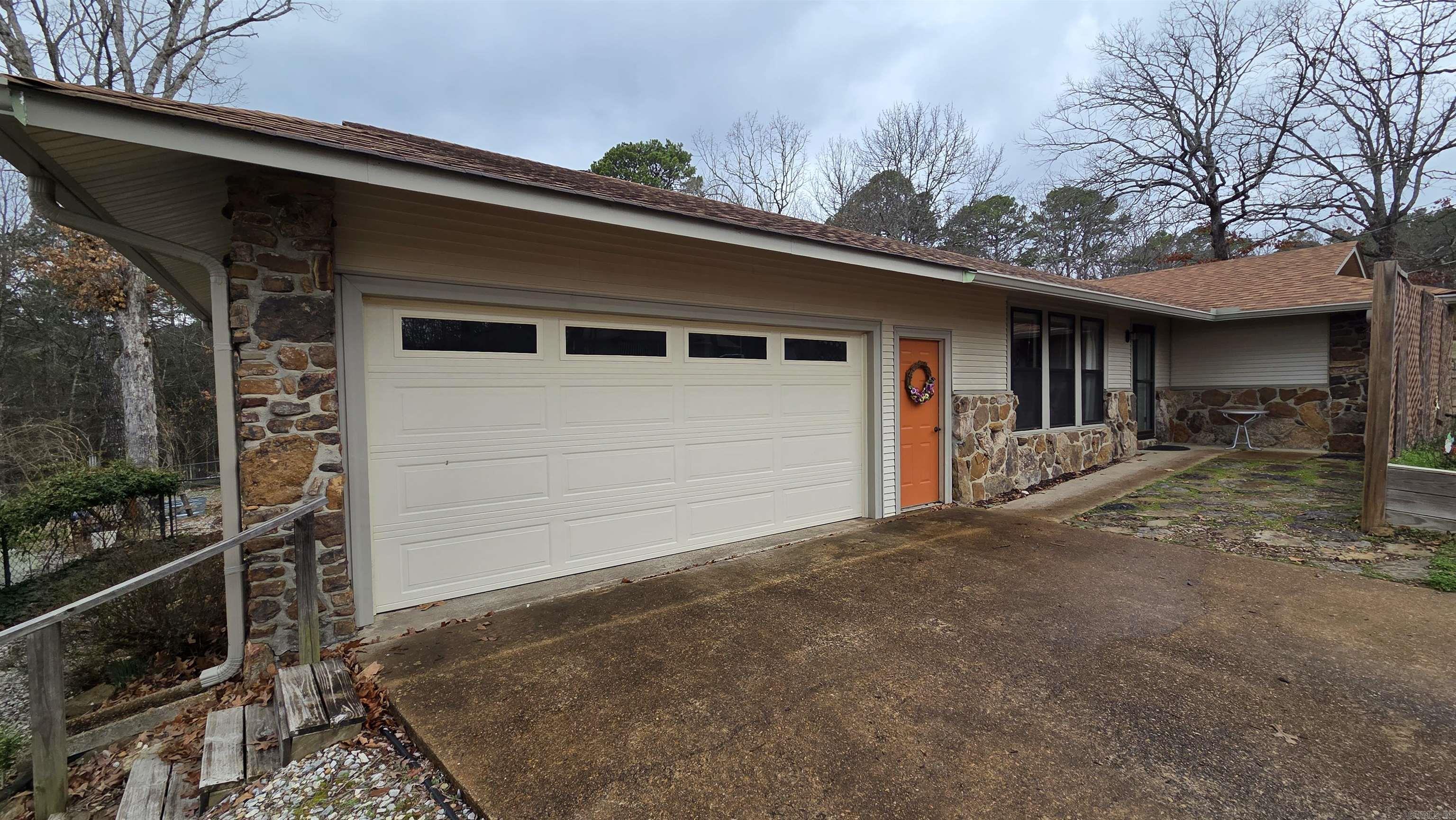 CHELSEA GLADES - Residential