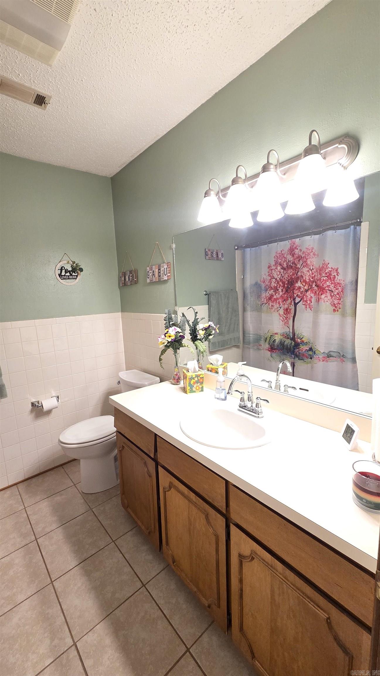 CHELSEA GLADES - Residential