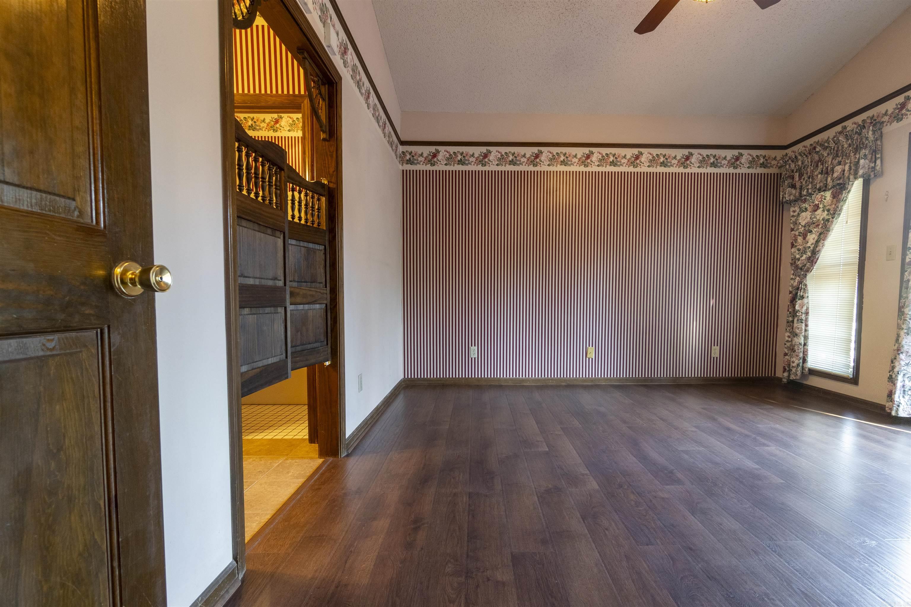 AMBER OAKS ADDN - Residential