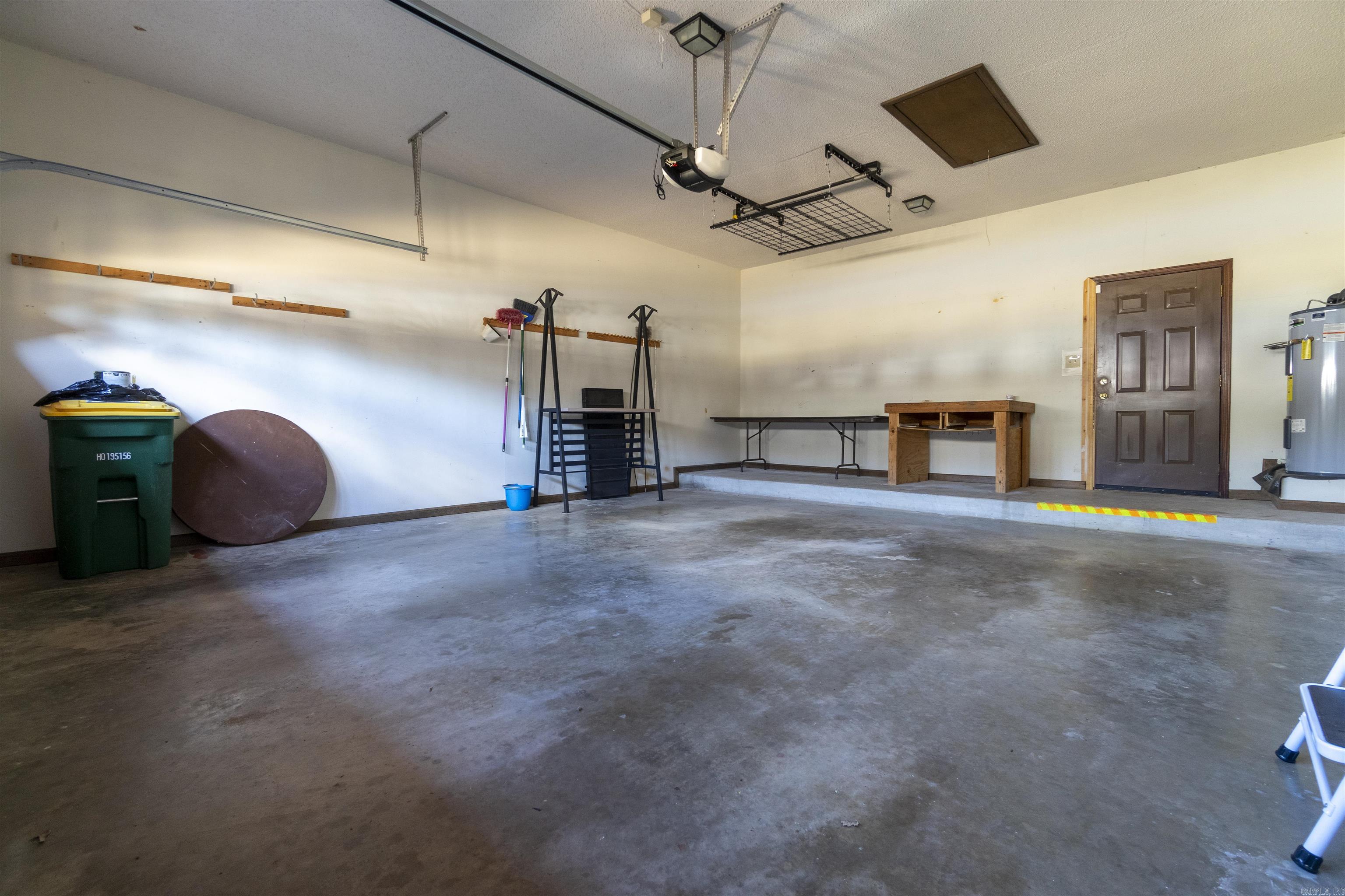 AMBER OAKS ADDN - Residential