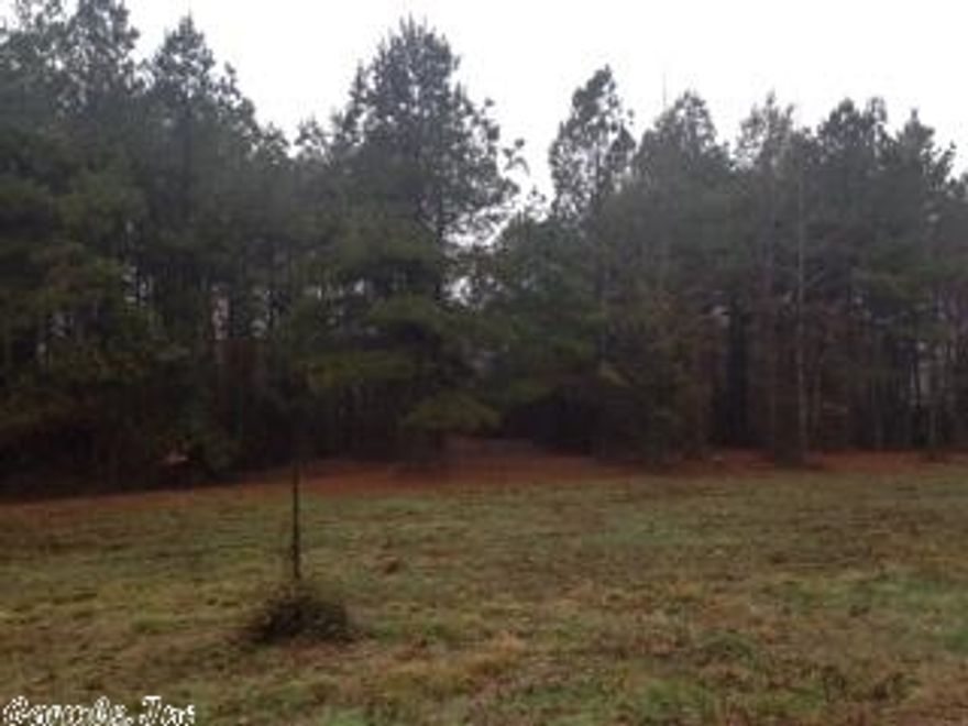Nice building spot just outside of Glenwood city limits. Near Glenwood Golf Course and Country Club.