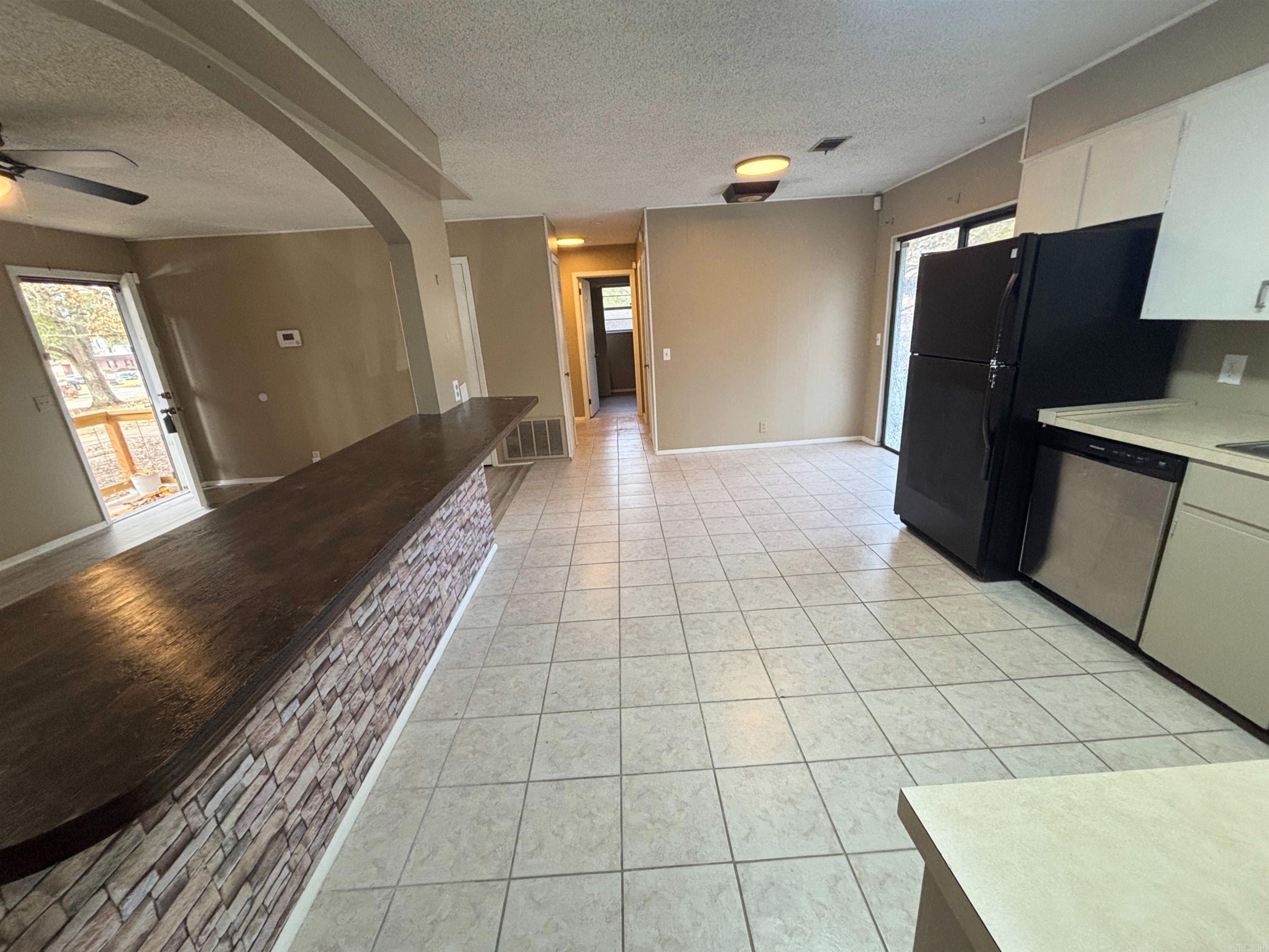 Pinto Knoll - Residential