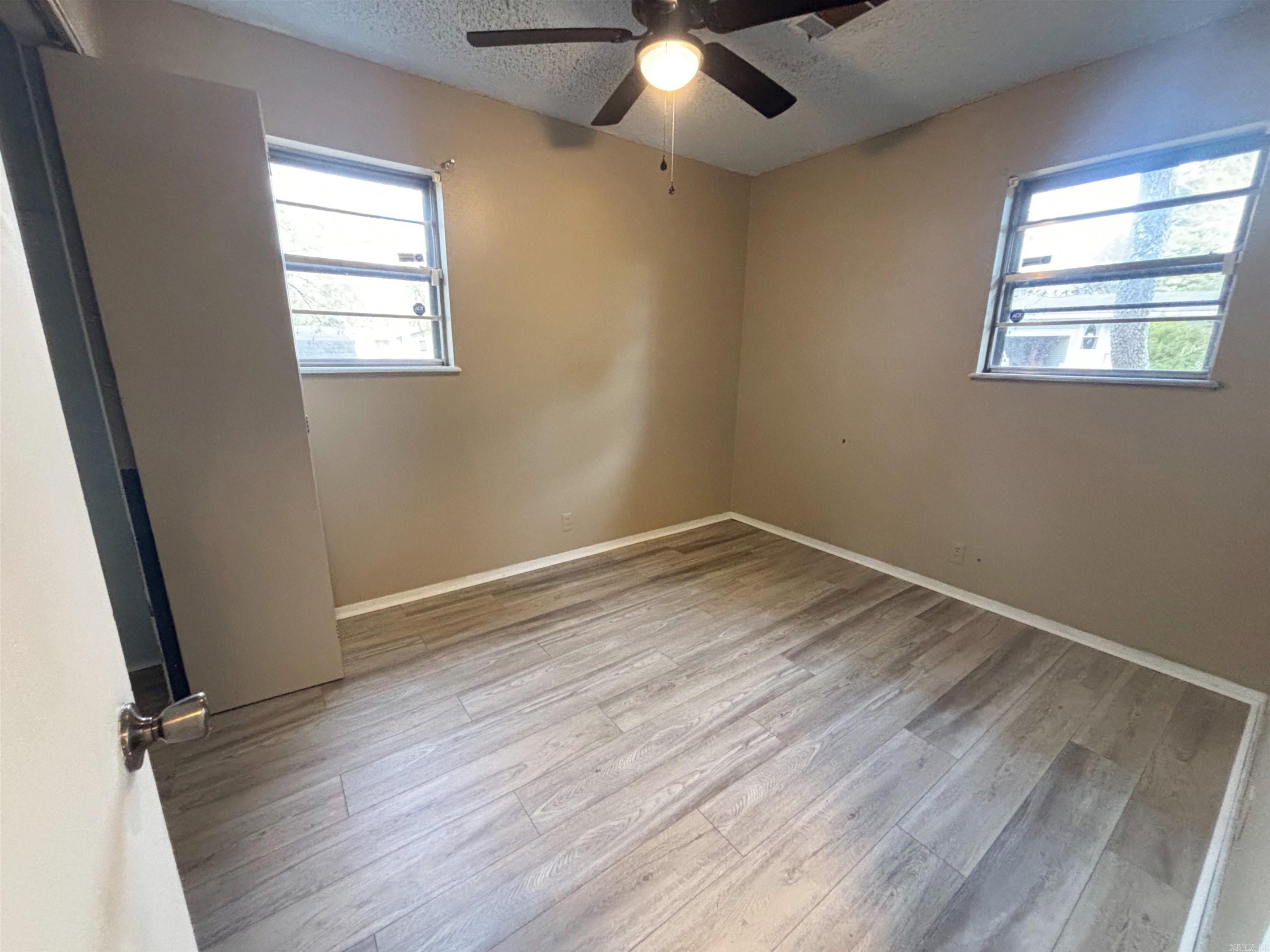 Pinto Knoll - Residential