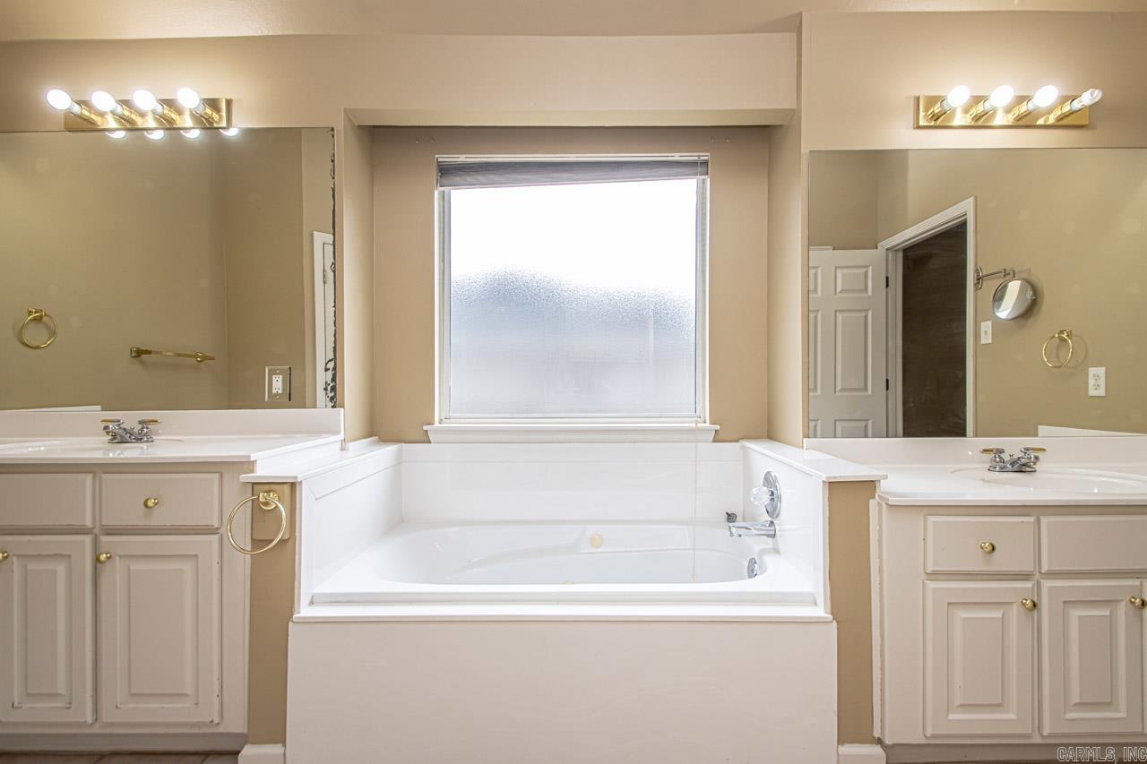 MILLER PLACE - Residential