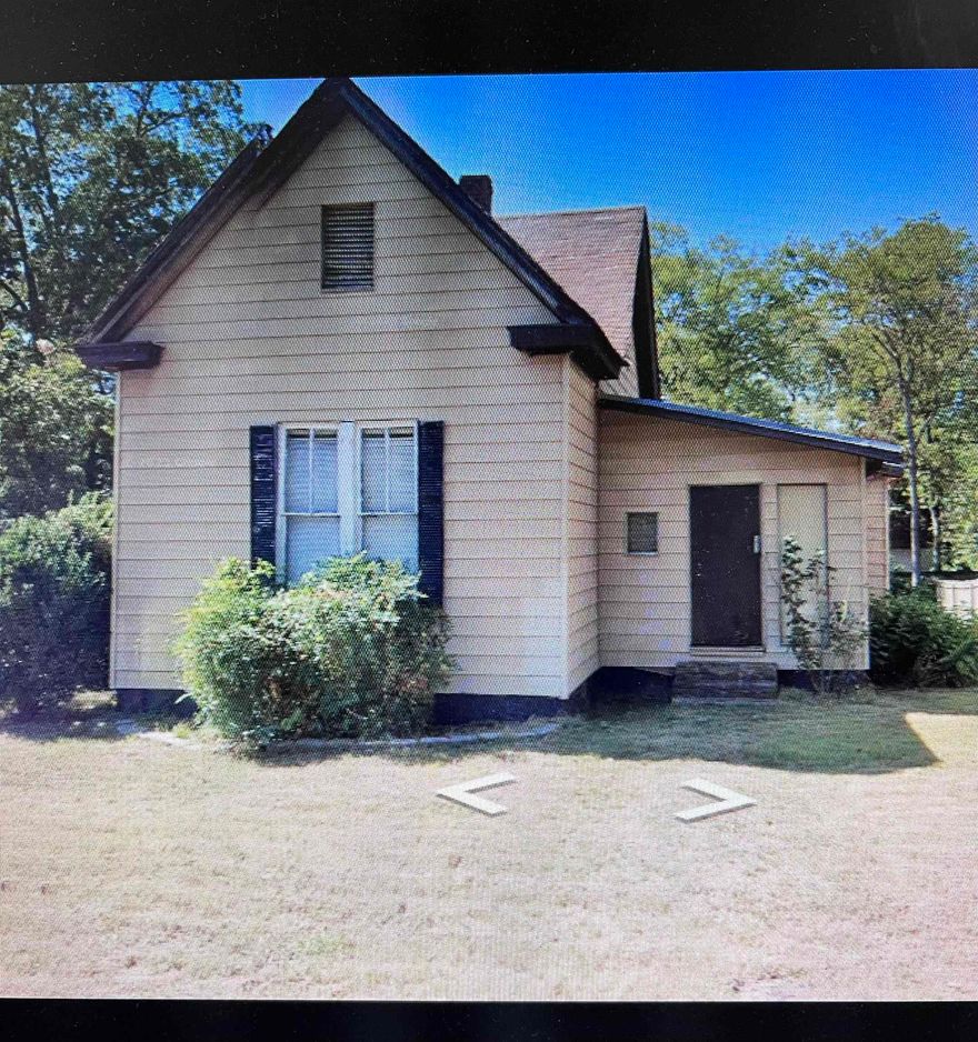 Wonderful Lot to rebuild on.