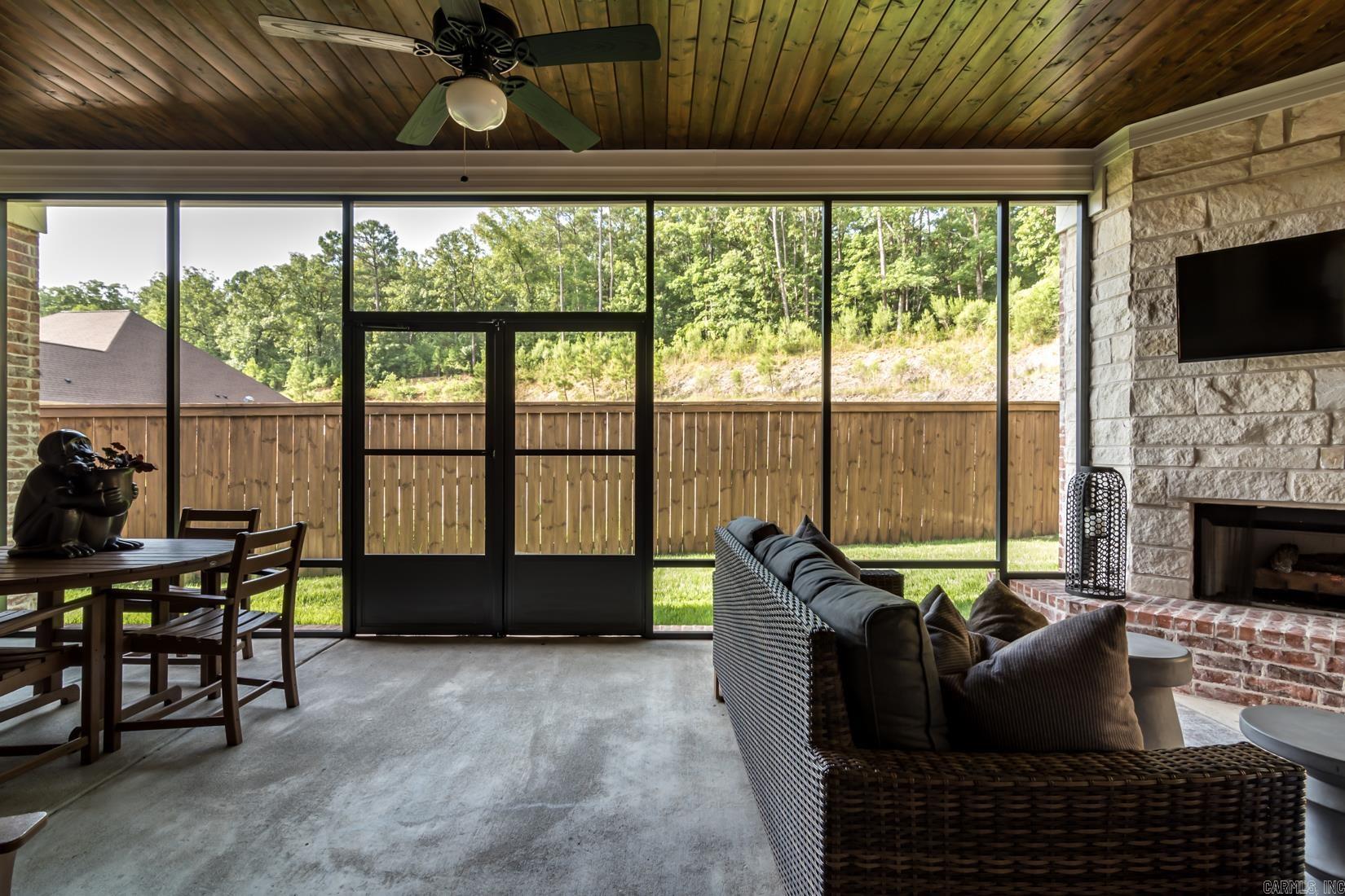 BELLES FLEURS - Residential