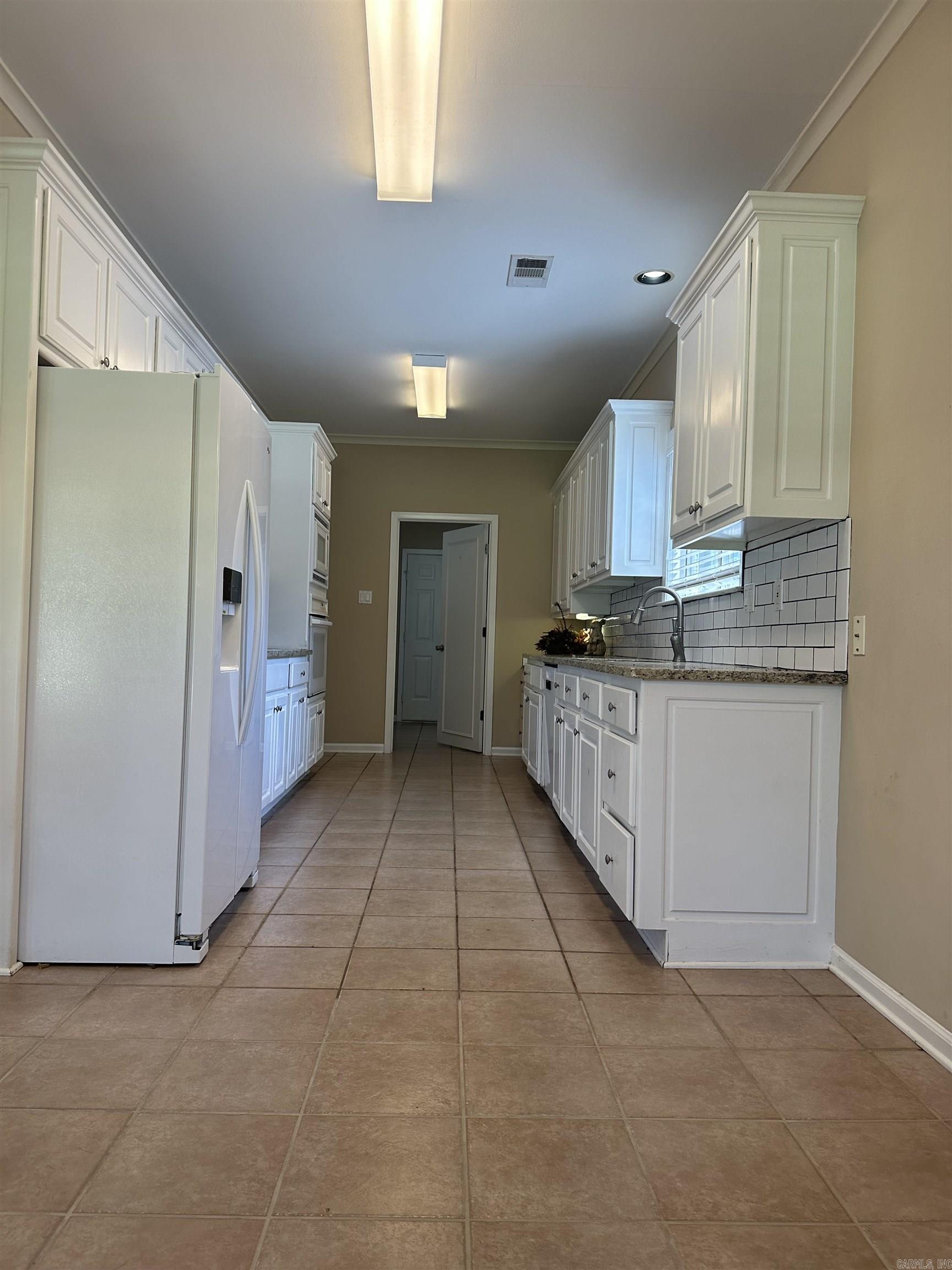 COUNTRY CLUB OF ARK THE - Residential