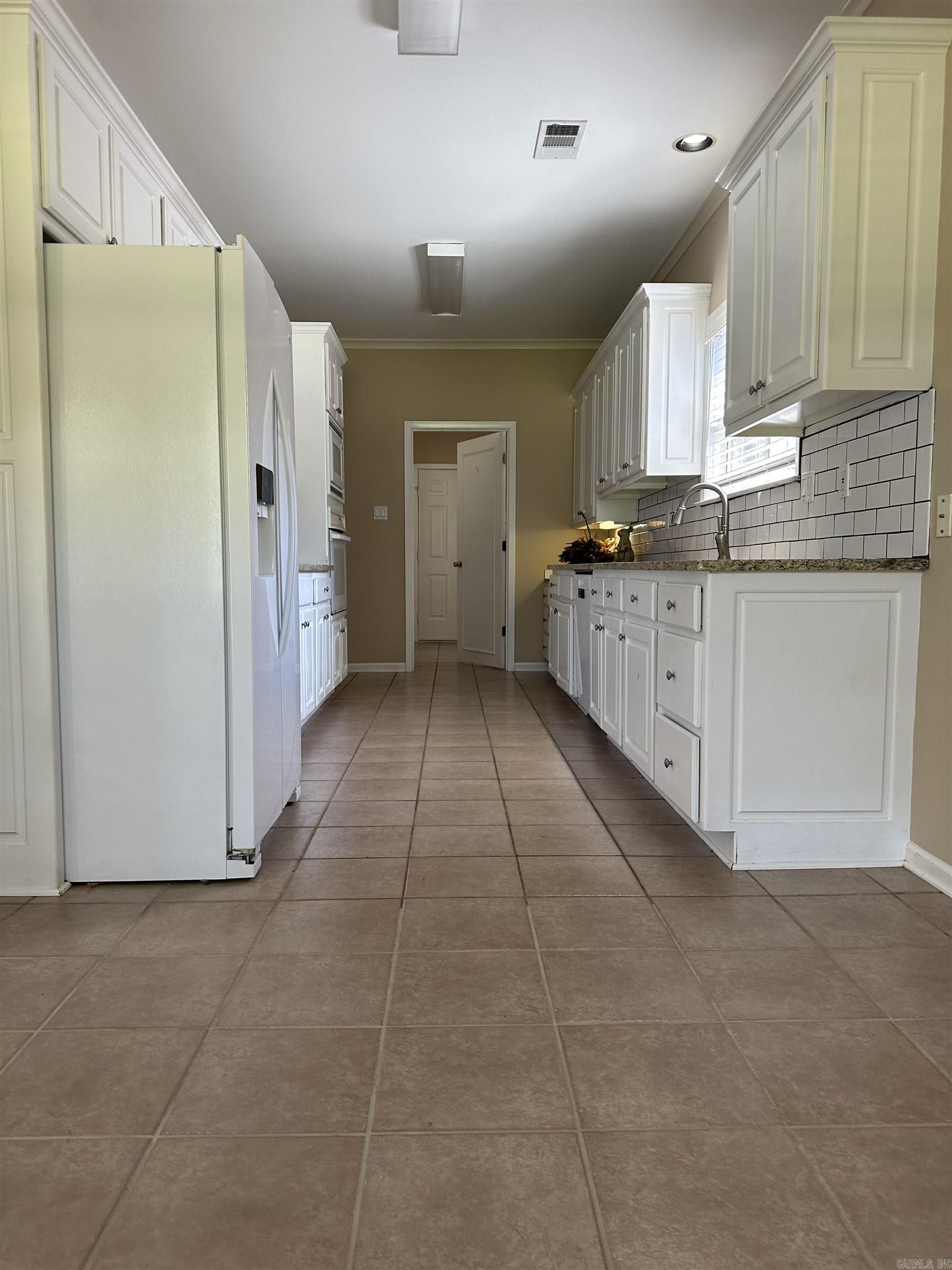 COUNTRY CLUB OF ARK THE - Residential