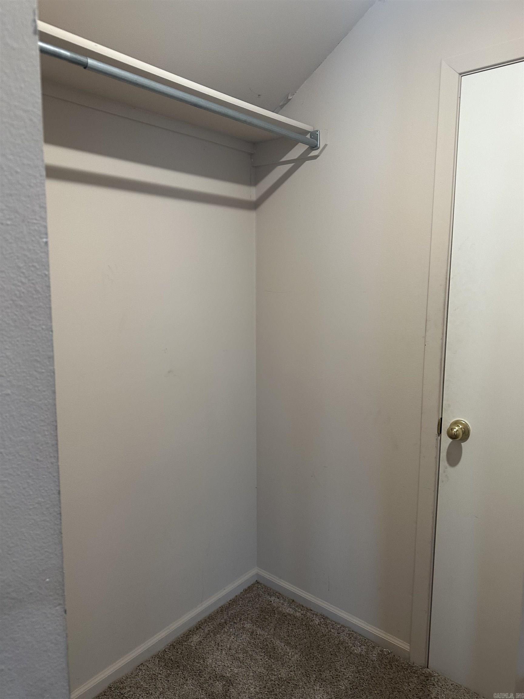 COUNTRY CLUB OF ARK THE - Residential