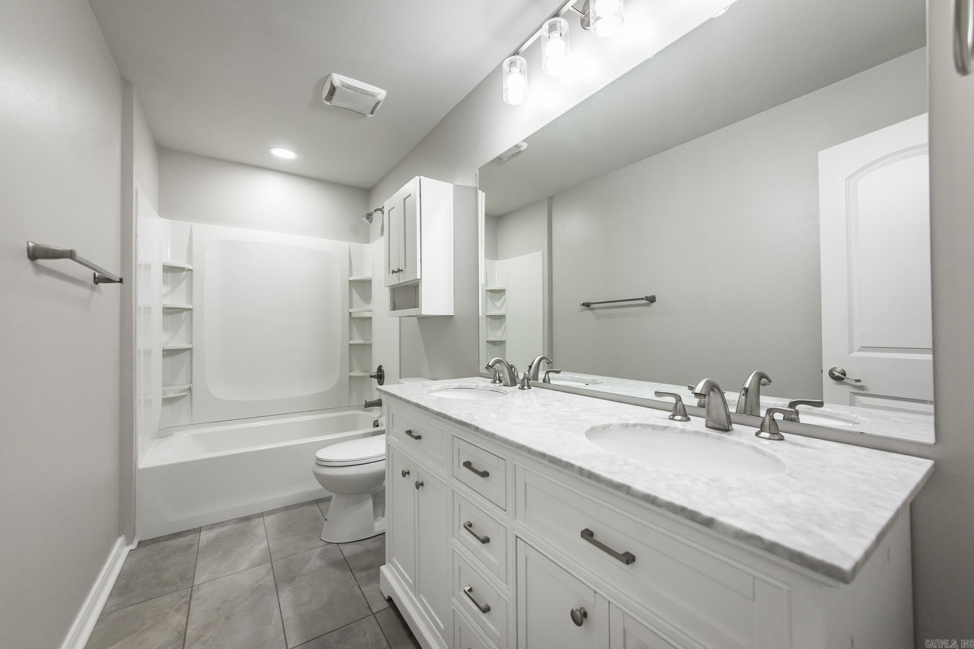 CANDLEWOOD - Residential