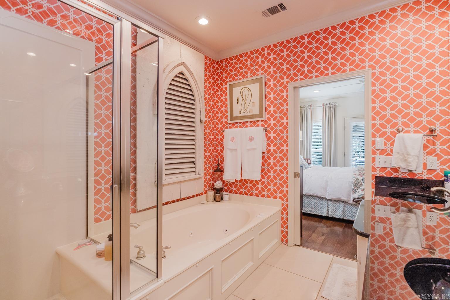 Lakeshore Oaks - Residential