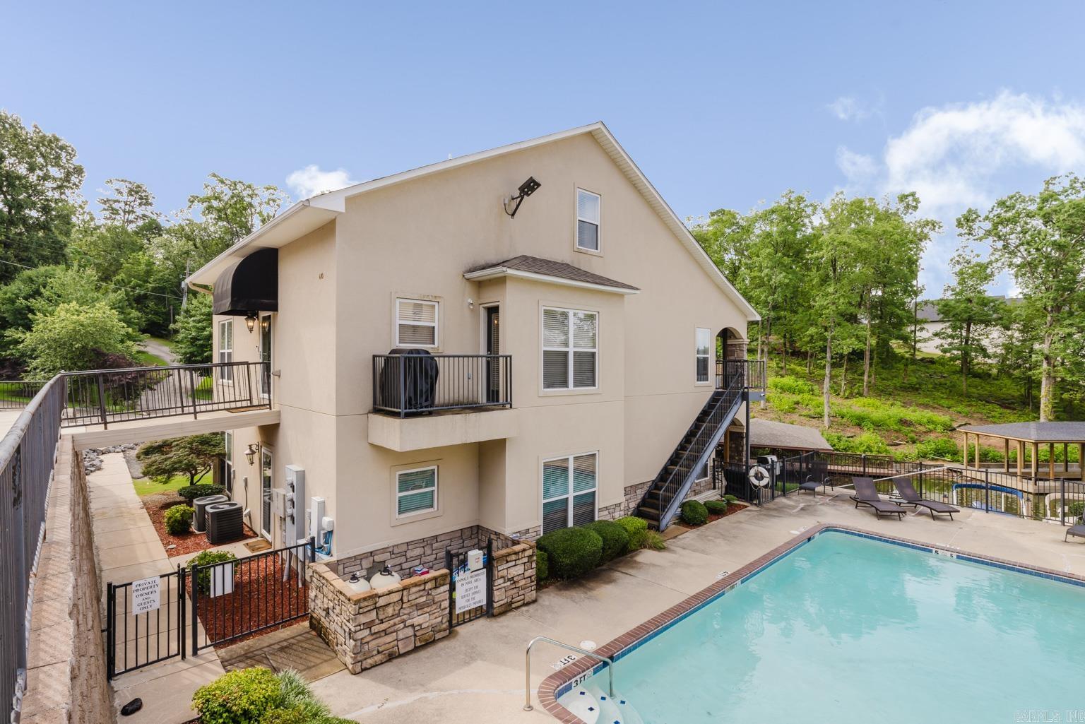 Lakeshore Oaks - Residential