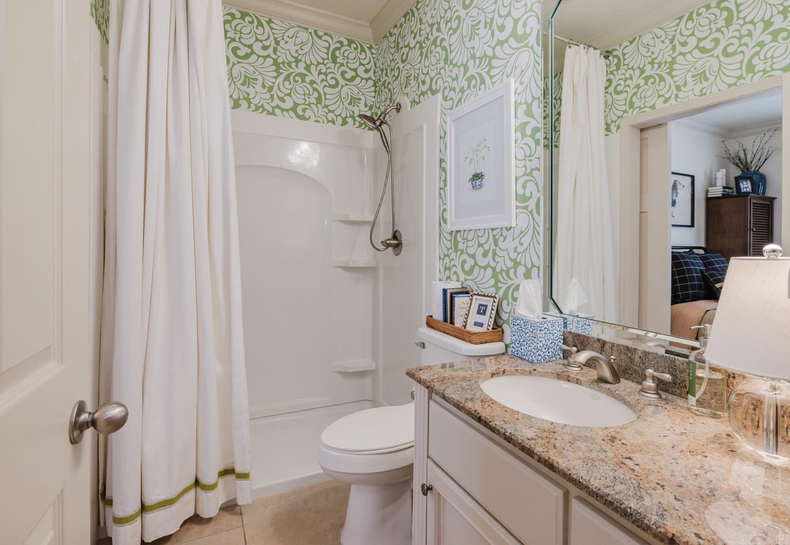 Lakeshore Oaks - Residential