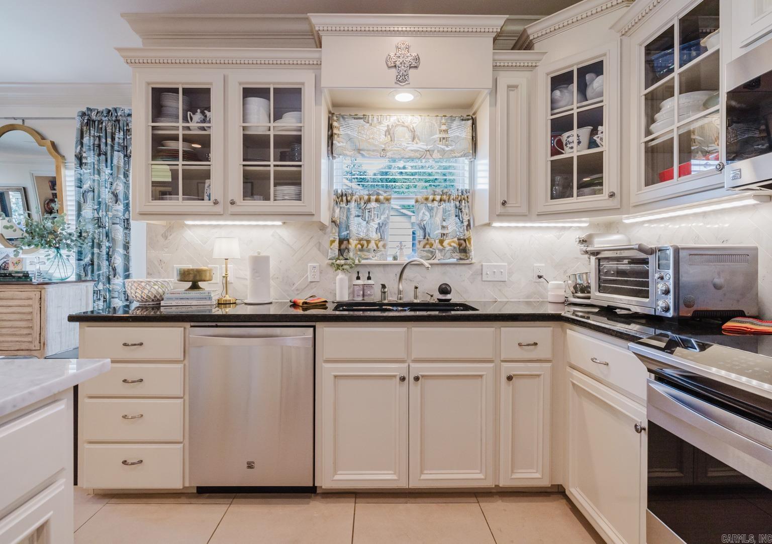 Lakeshore Oaks - Residential