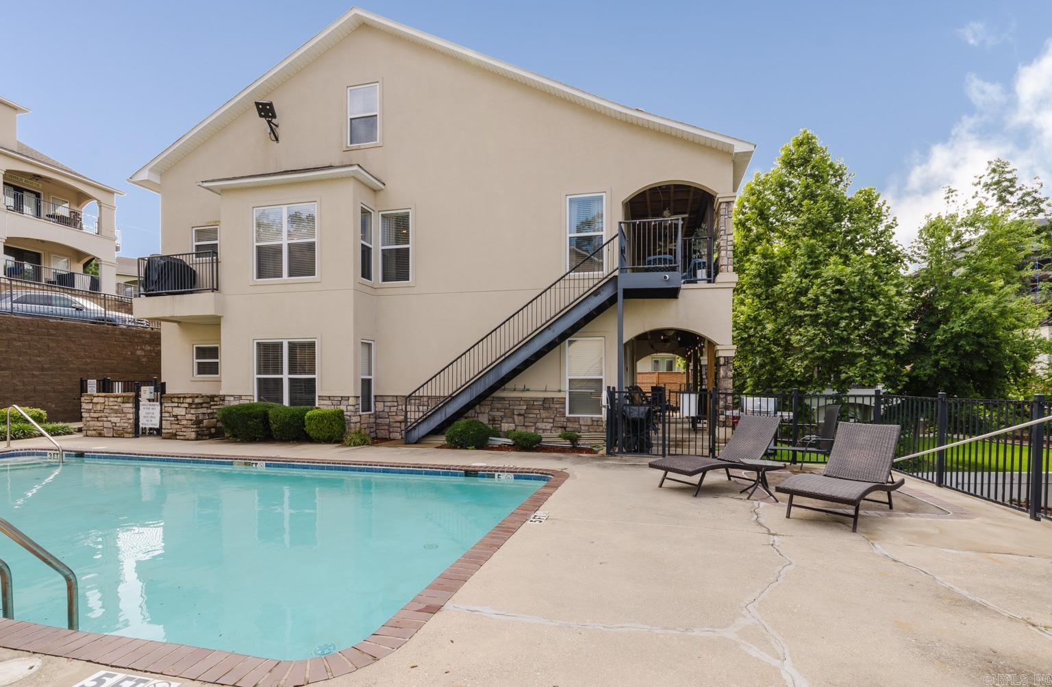 Lakeshore Oaks - Residential