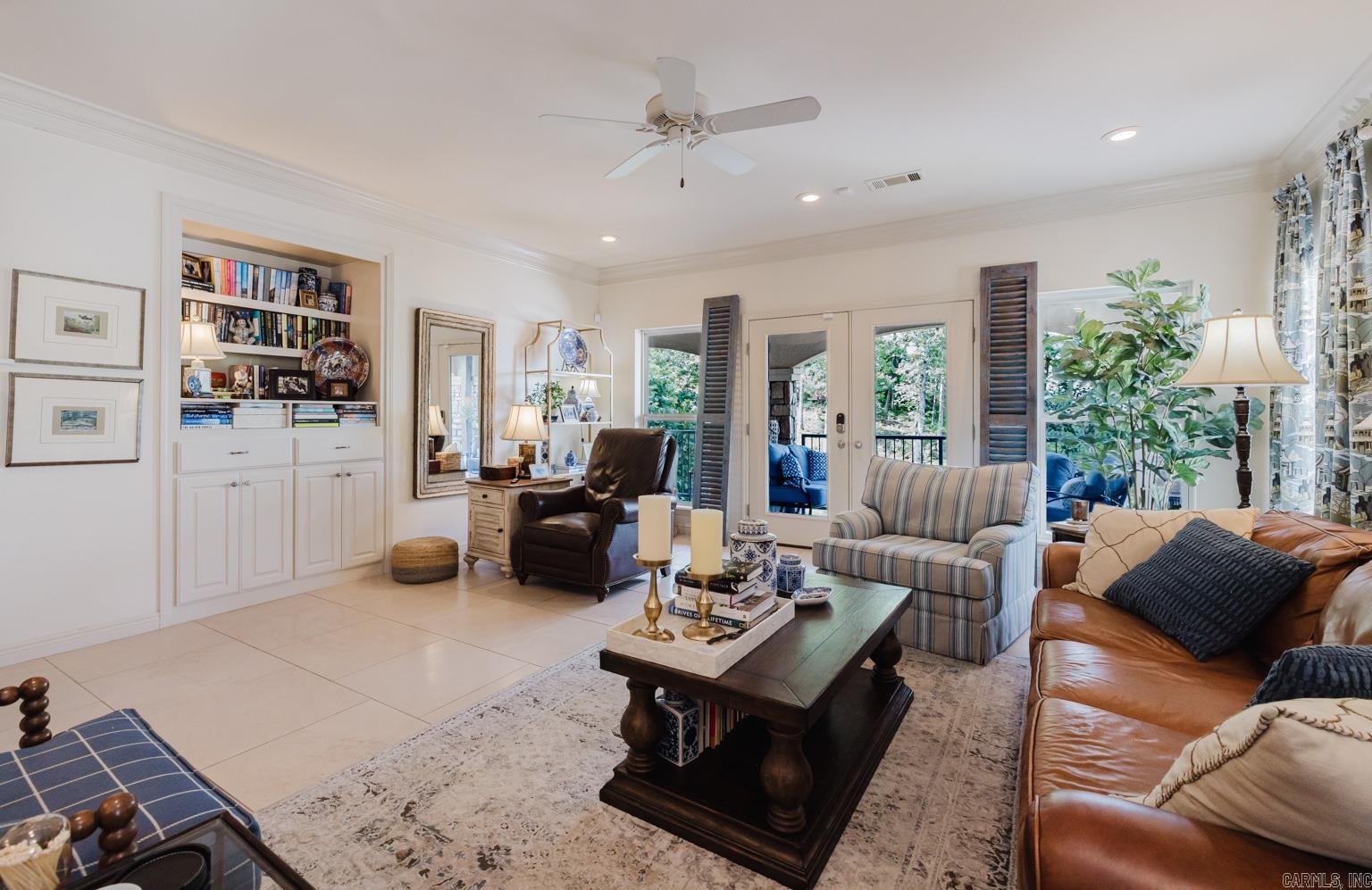 Lakeshore Oaks - Residential