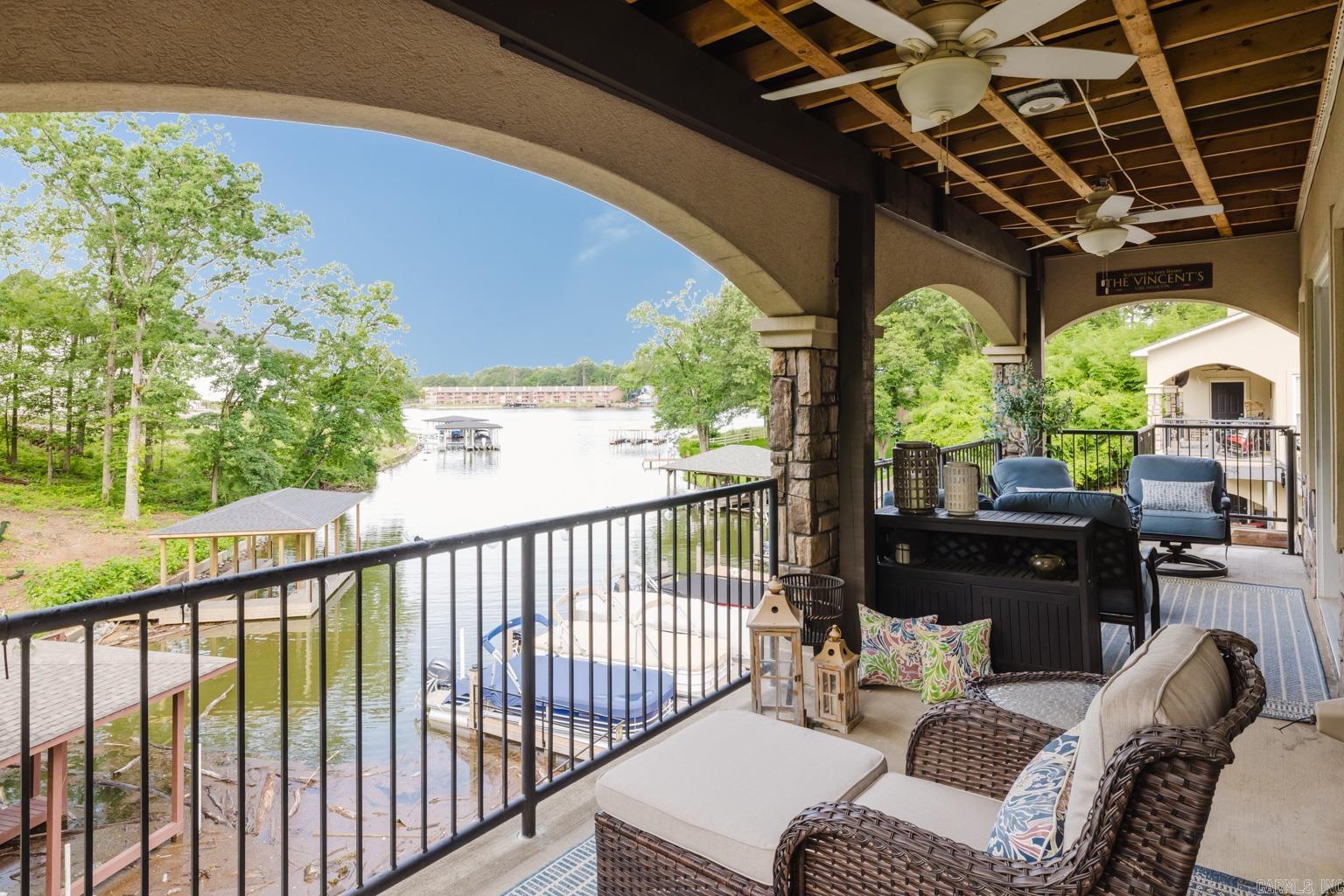 Lakeshore Oaks - Residential