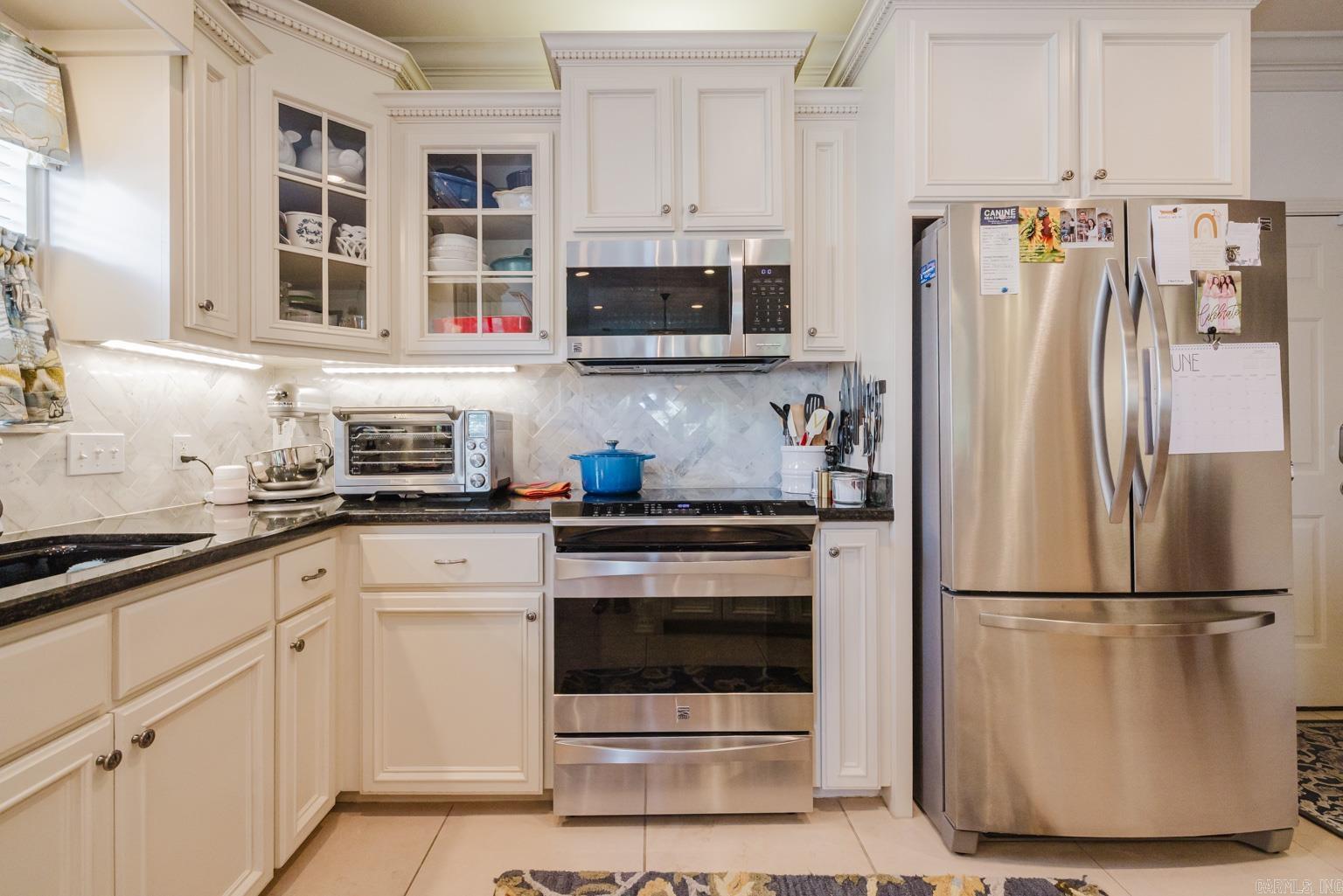 Lakeshore Oaks - Residential