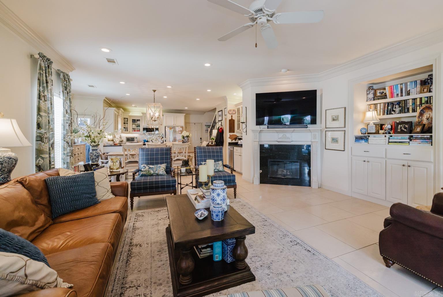 Lakeshore Oaks - Residential