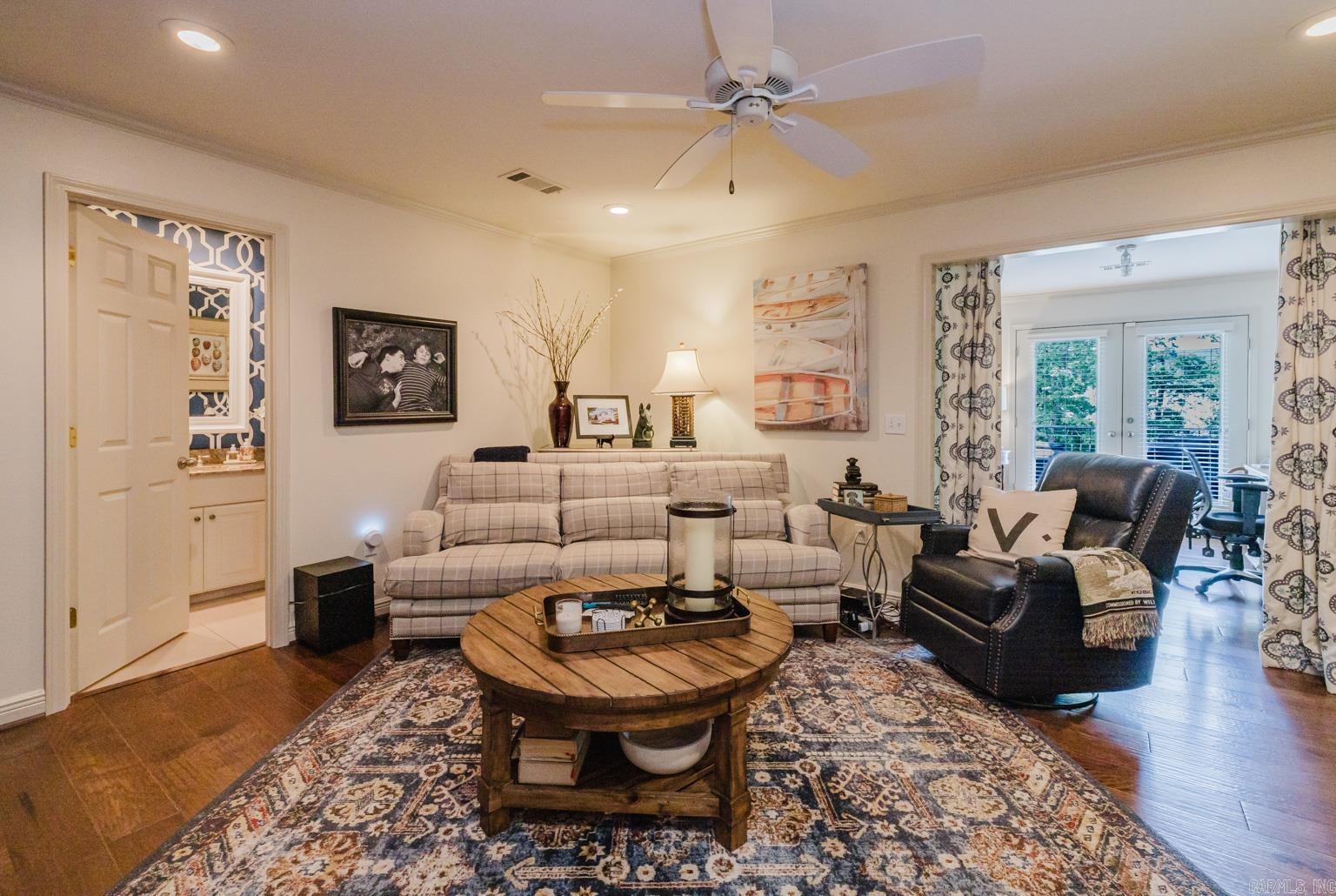 Lakeshore Oaks - Residential