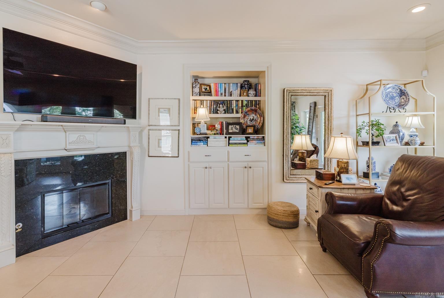 Lakeshore Oaks - Residential