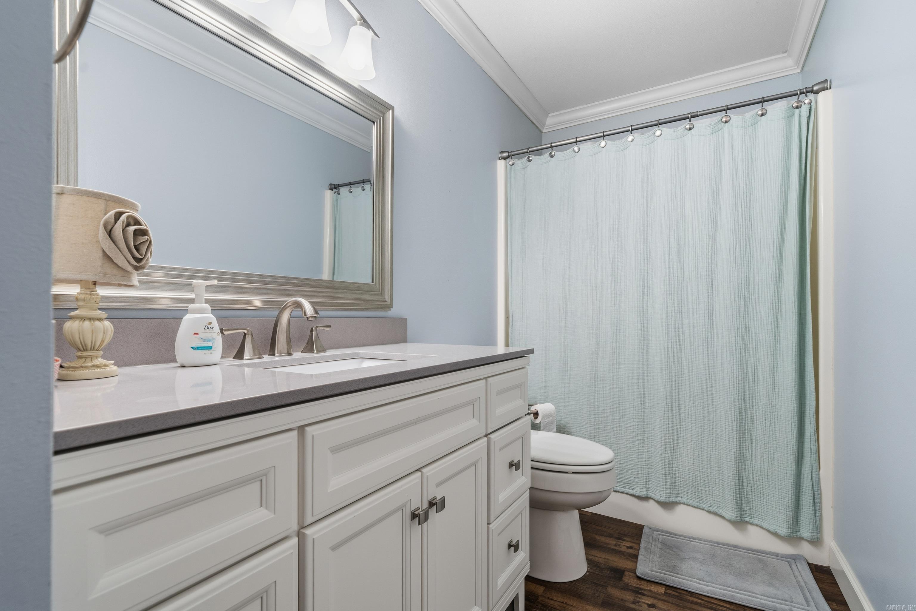 WESTPORT BAY TOWN HOUSE - Residential