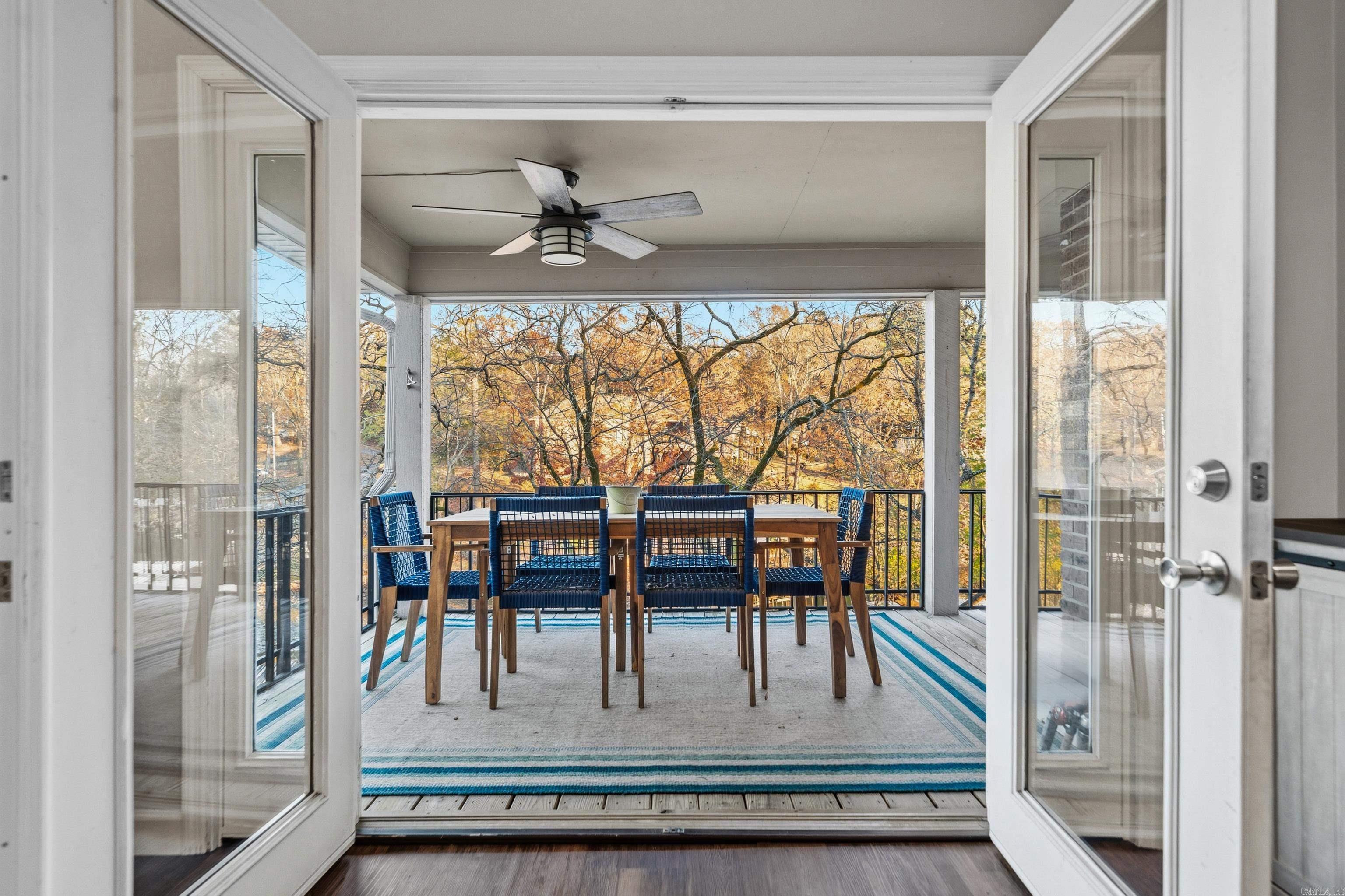 WESTPORT BAY TOWN HOUSE - Residential