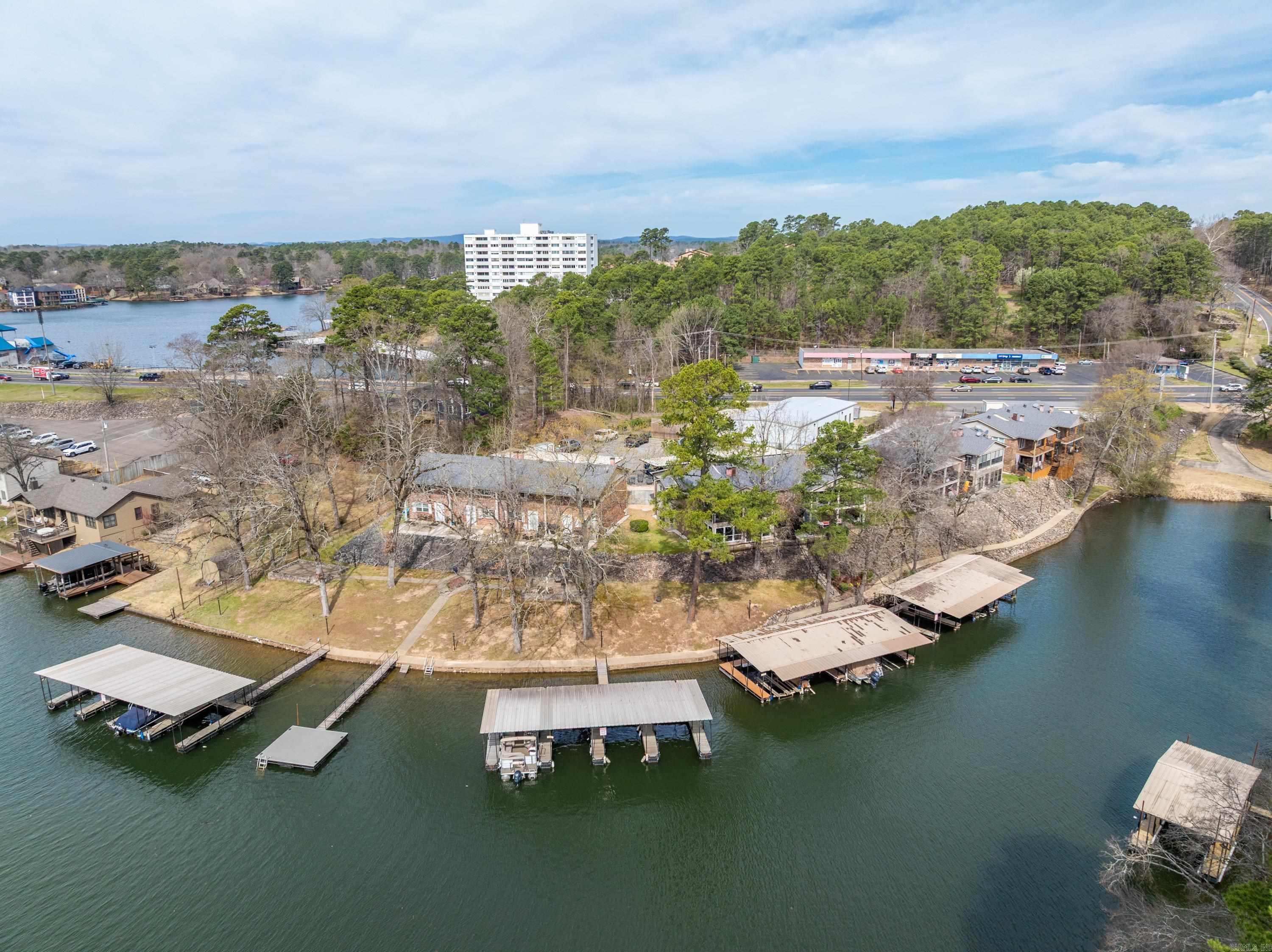 WESTPORT BAY TOWN HOUSE - Residential