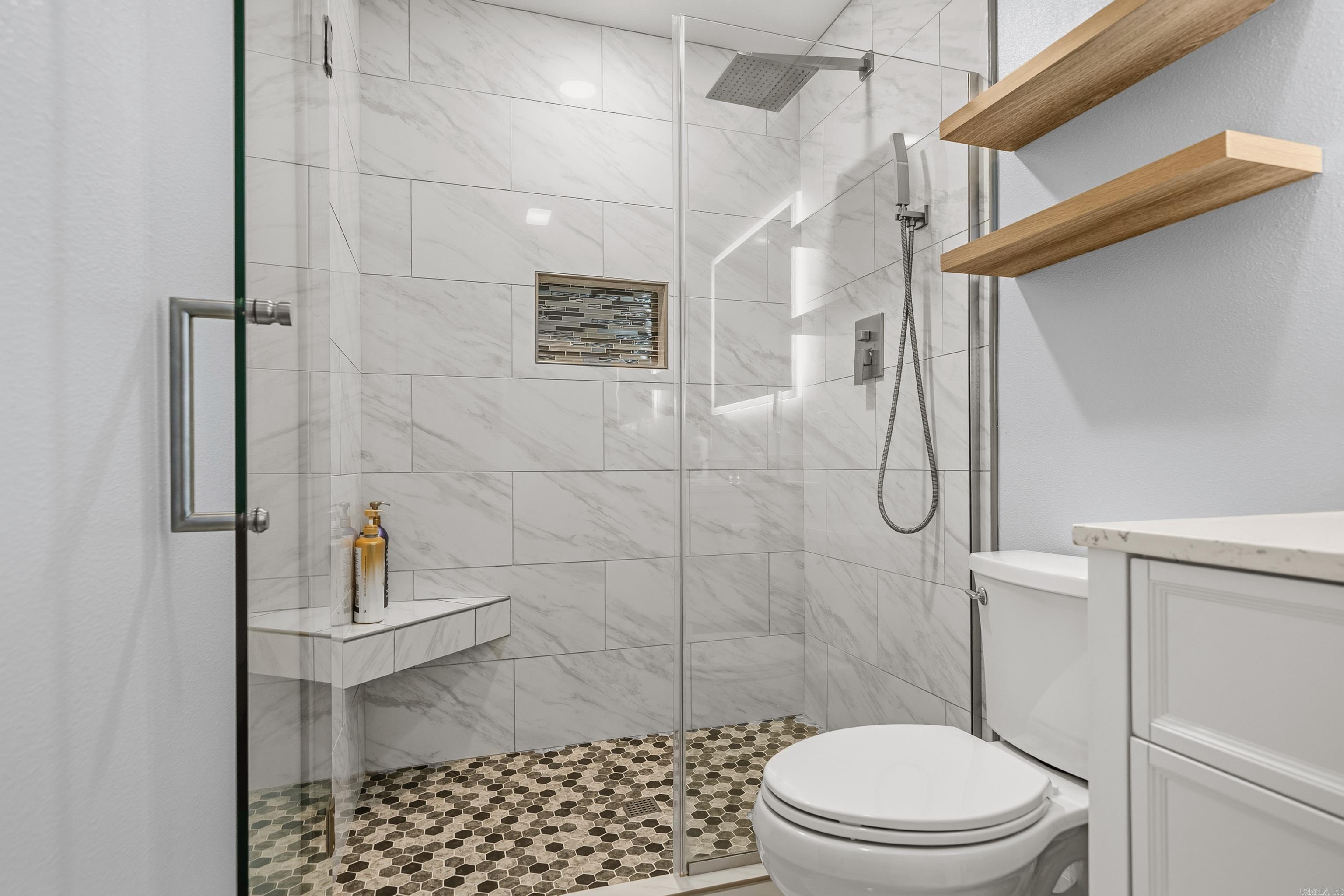 WESTPORT BAY TOWN HOUSE - Residential