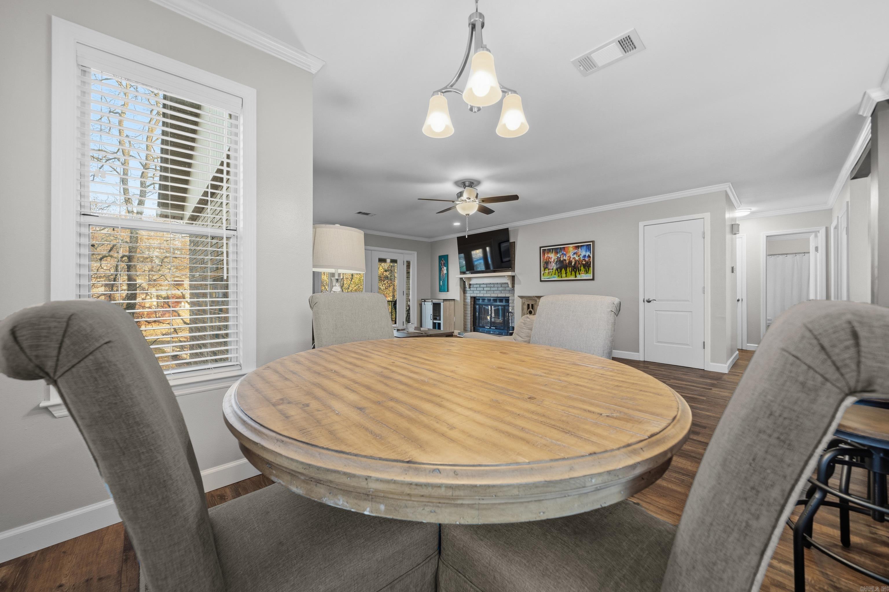 WESTPORT BAY TOWN HOUSE - Residential